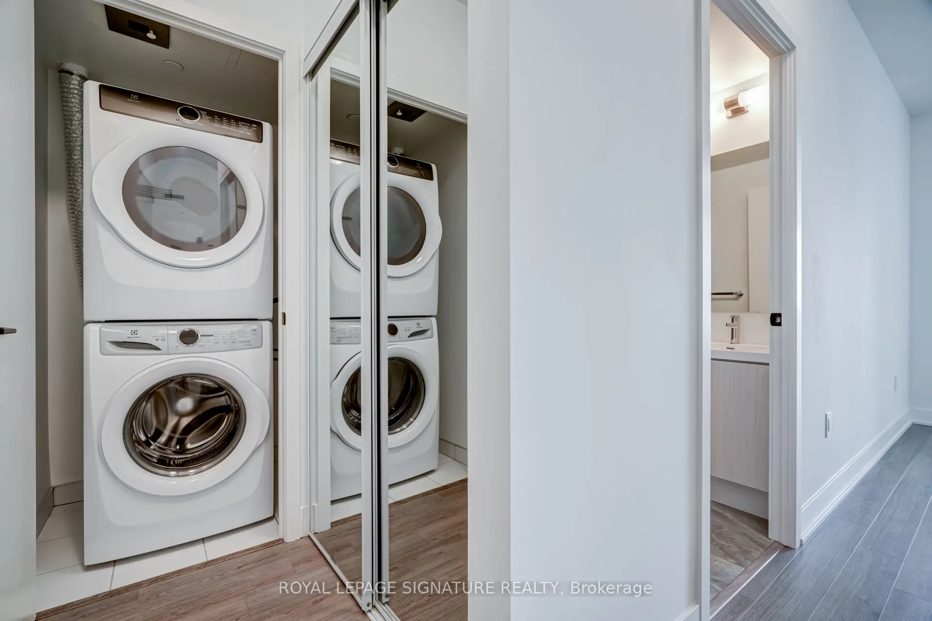 60 George Butchart Drive, #322