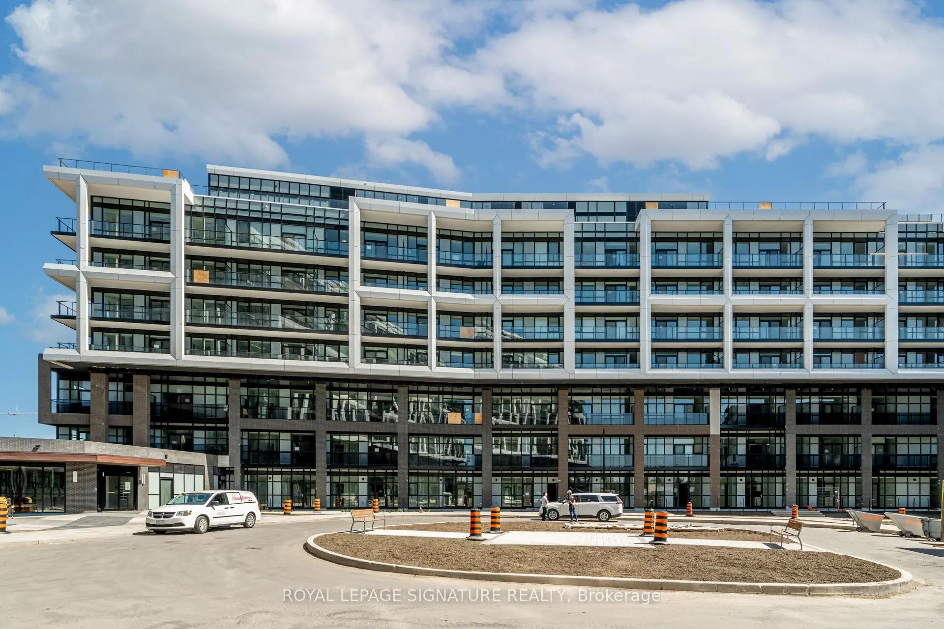 60 George Butchart Drive, #322