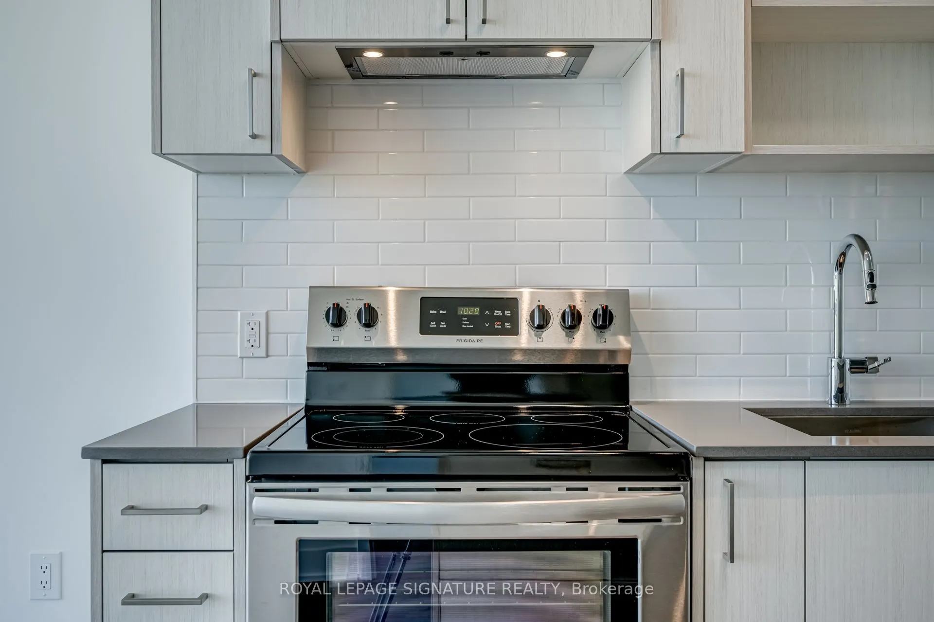 60 George Butchart Drive, #322