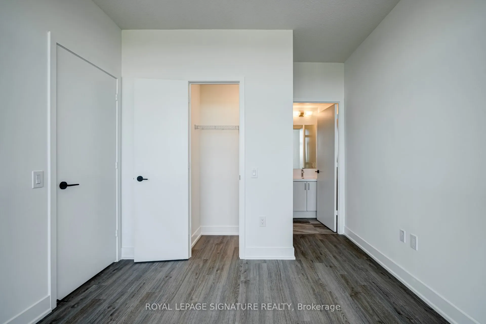 60 George Butchart Drive, #322