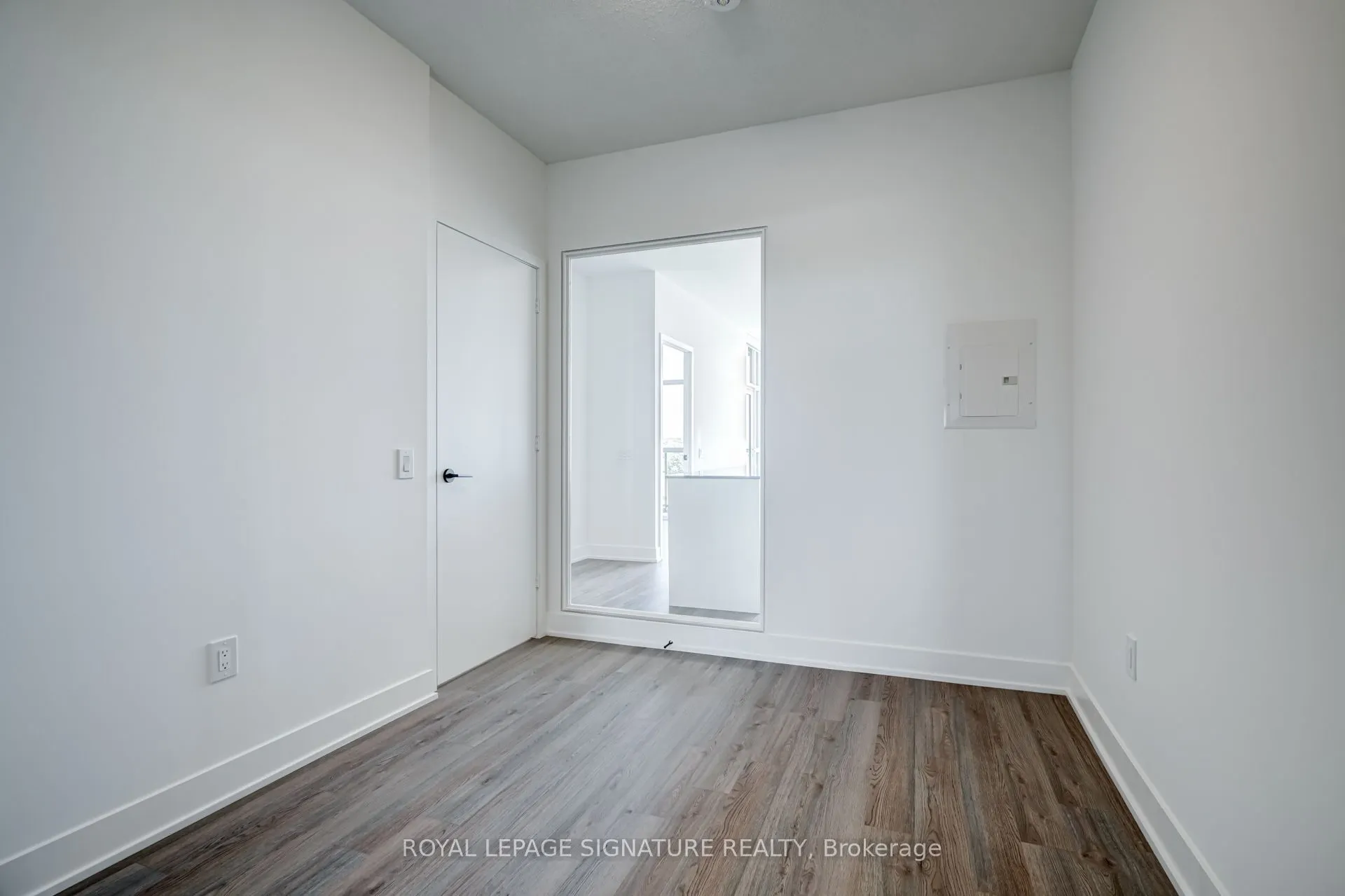 60 George Butchart Drive, #322