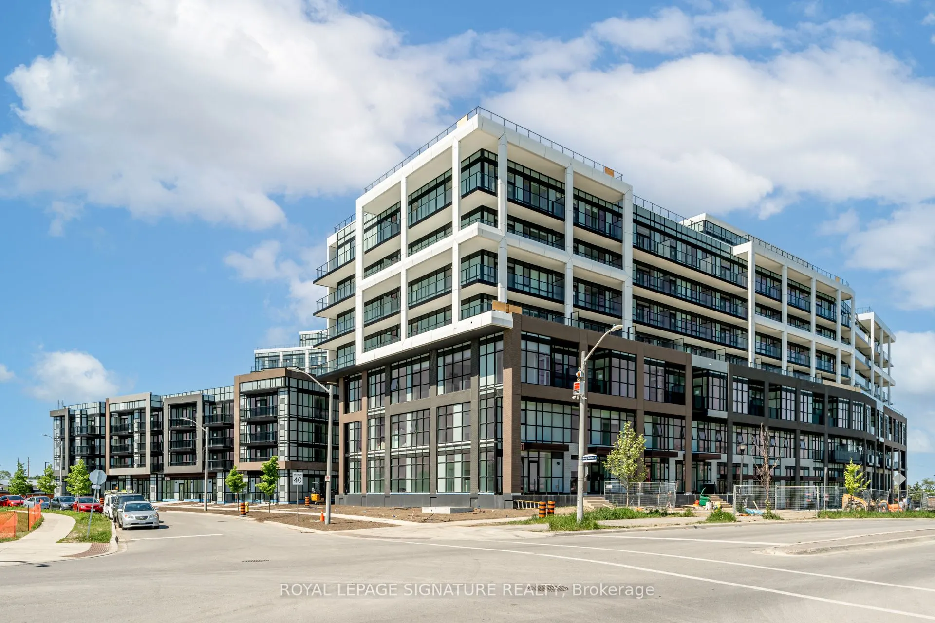 60 George Butchart Drive, #322