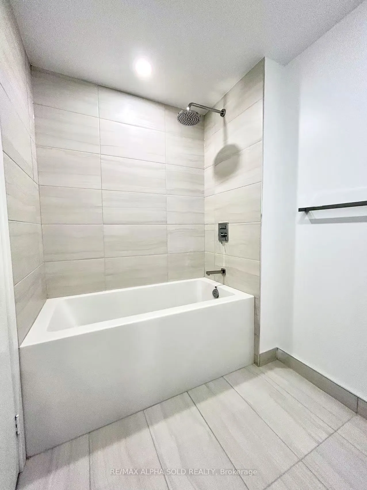 1182 King Street W, #912
