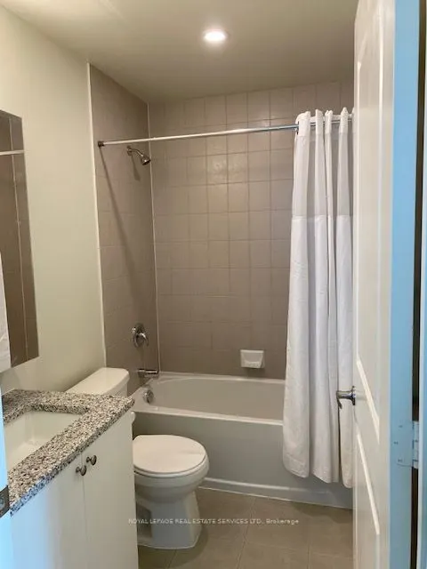 38 Annie Craig Drive, #2808