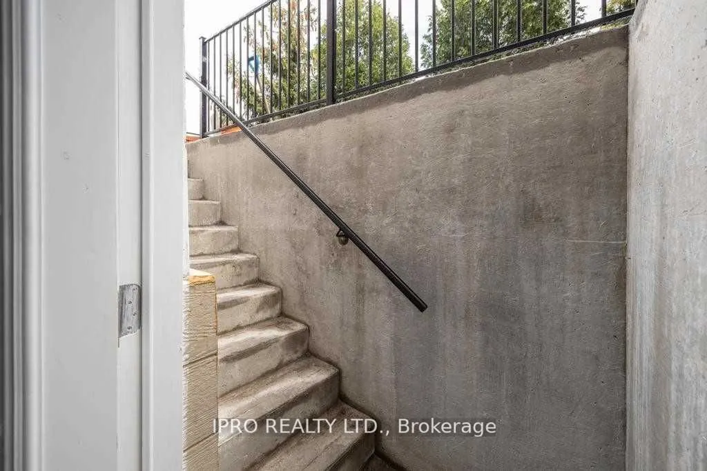 1070 Galesway Boulevard, #BSMNT