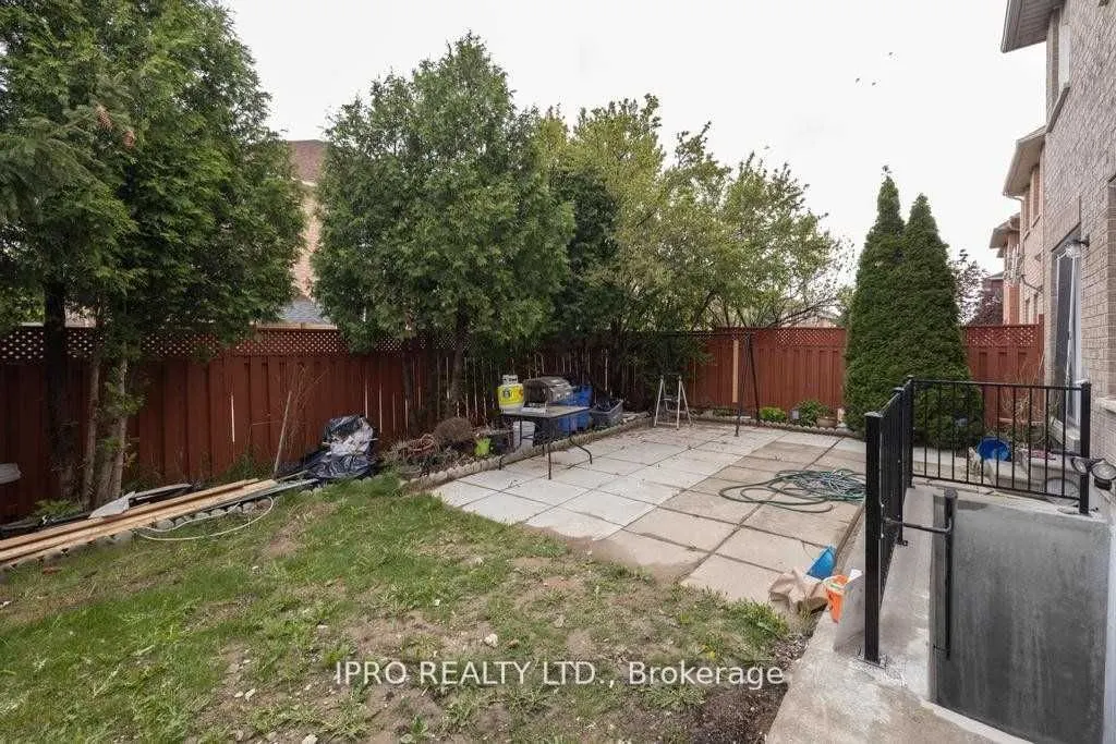1070 Galesway Boulevard, #BSMNT