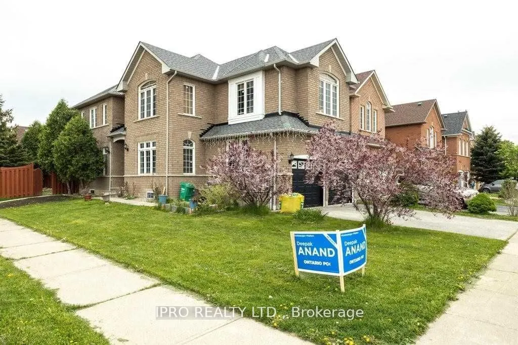 1070 Galesway Boulevard, #BSMNT