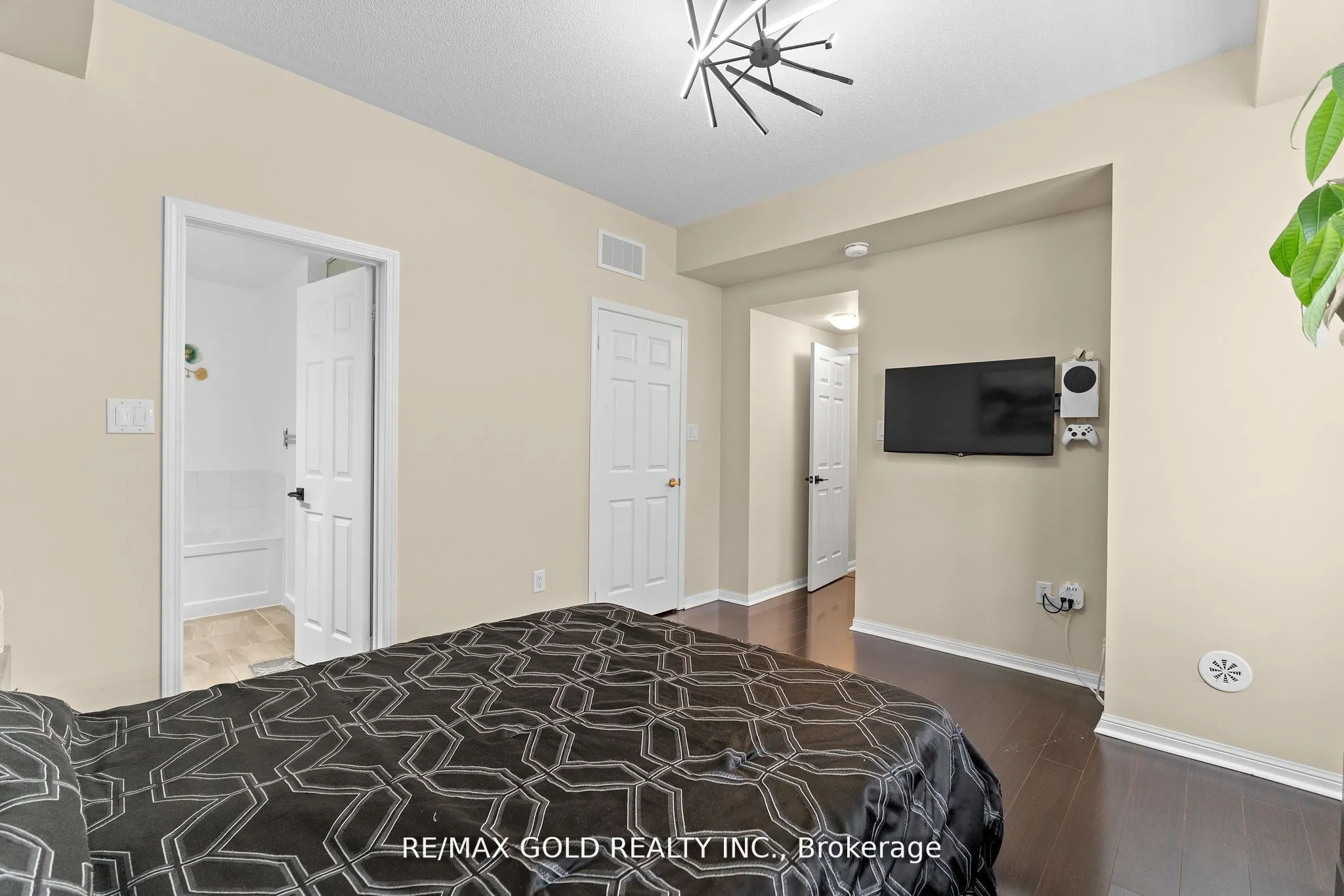 250 Sunny Meadow Boulevard S, #68