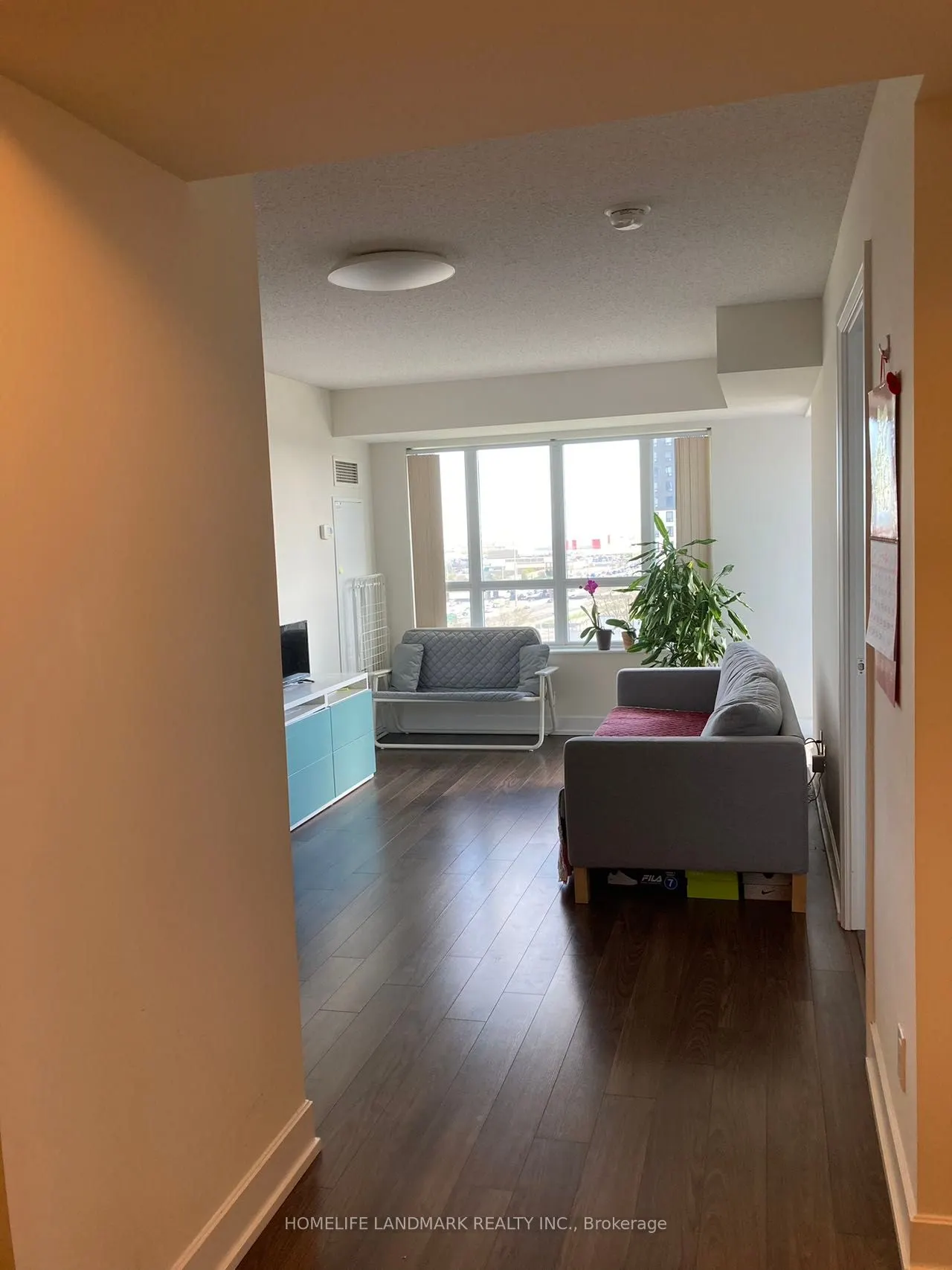 6 Eva Road, #806