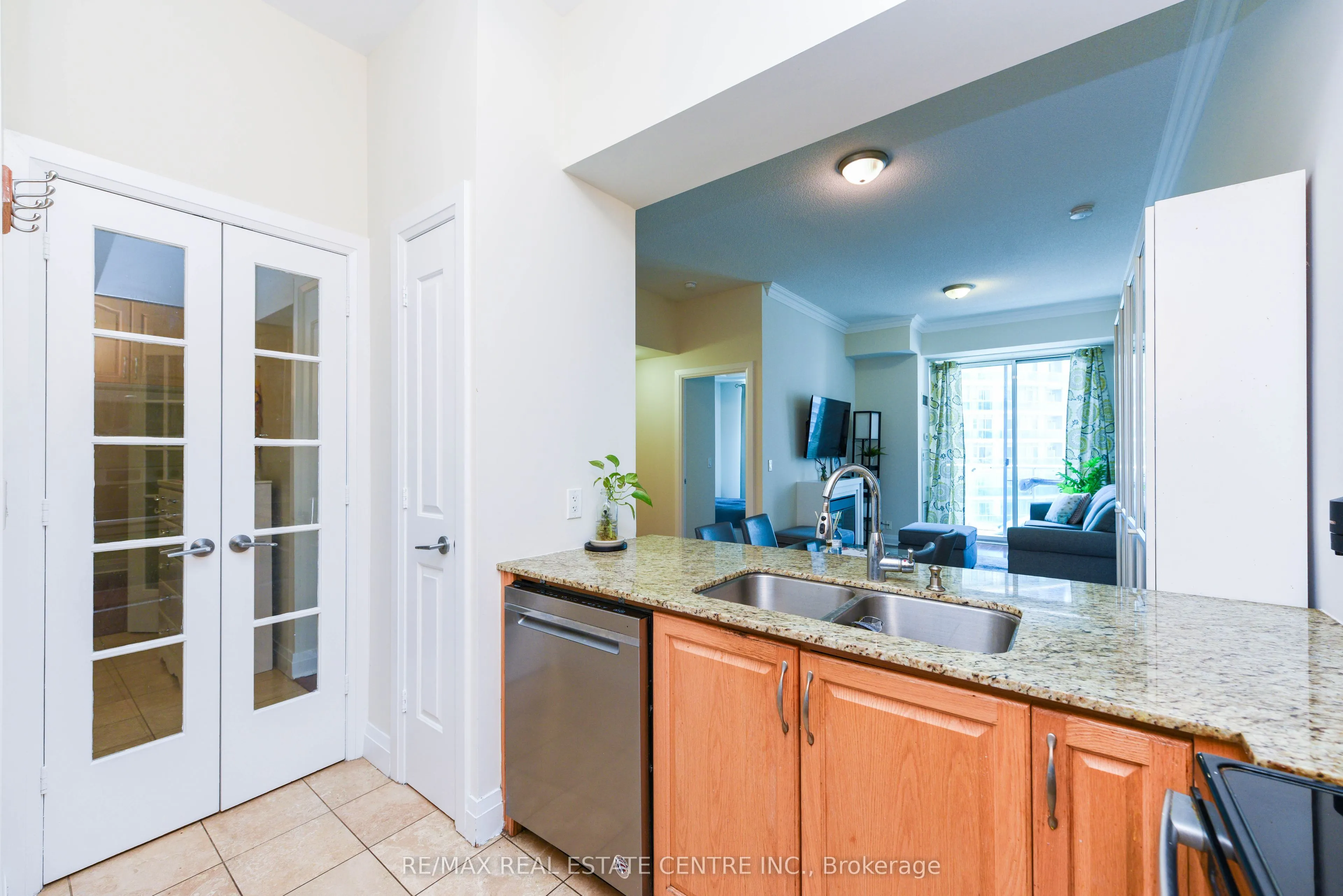 90 Absolute Avenue, #2605
