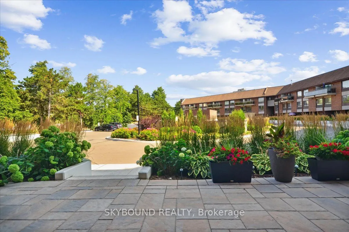 1000 Cedarglen Gate, #506