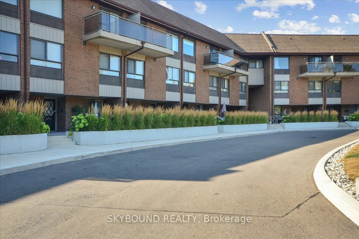 1000 Cedarglen Gate, #506