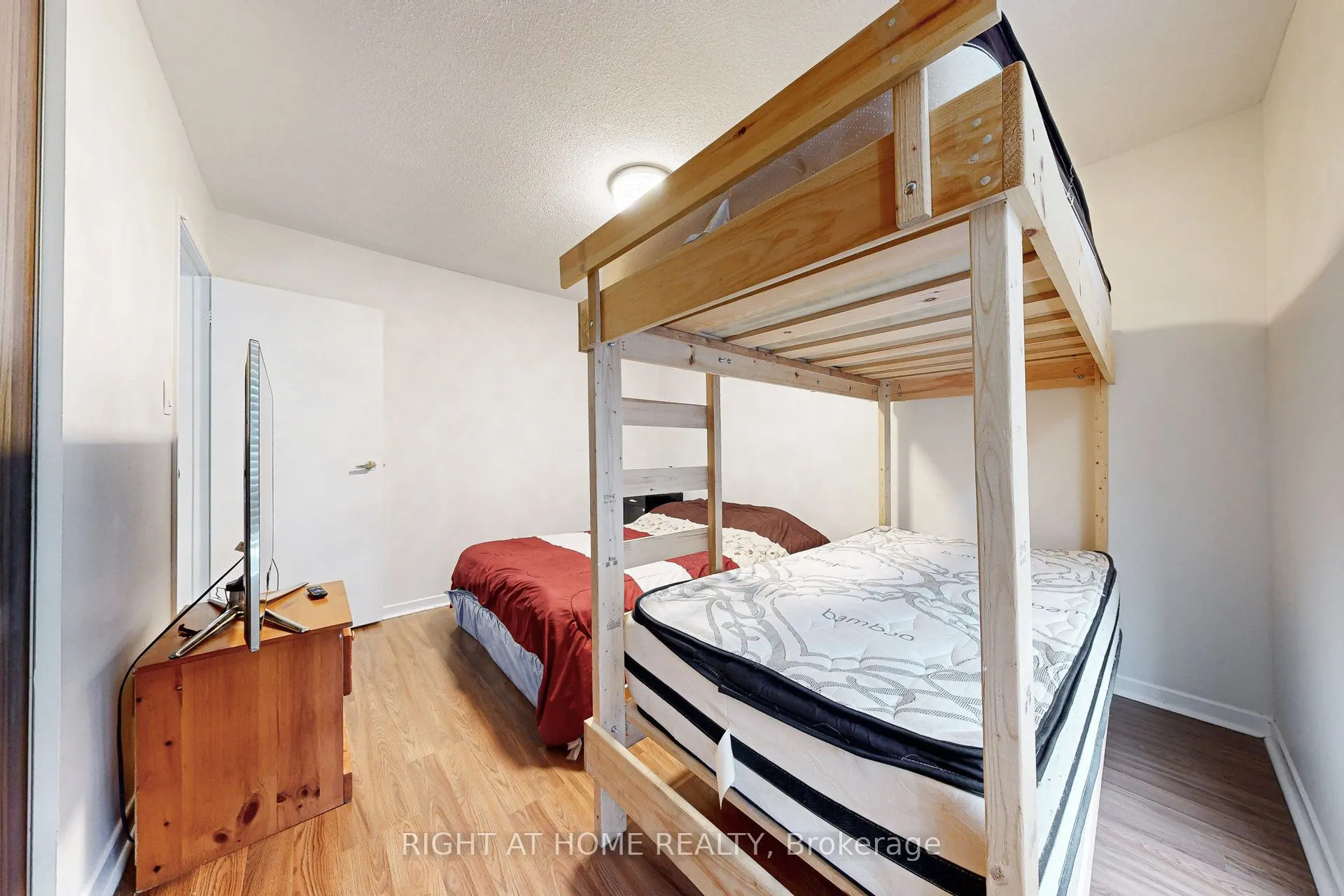 83 Guildford Crescent, #83