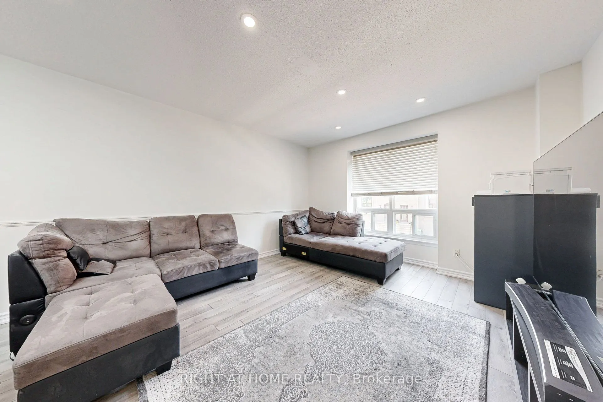 83 Guildford Crescent, #83