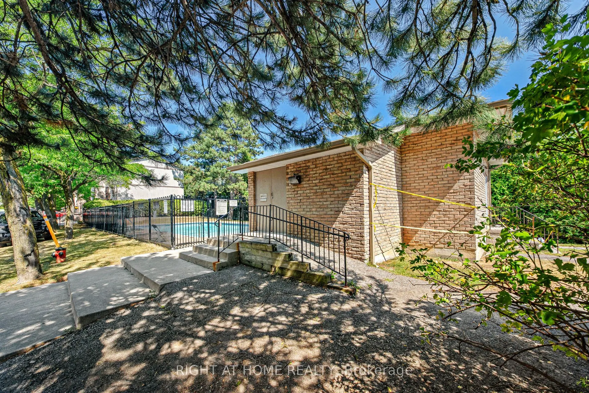 83 Guildford Crescent, #83