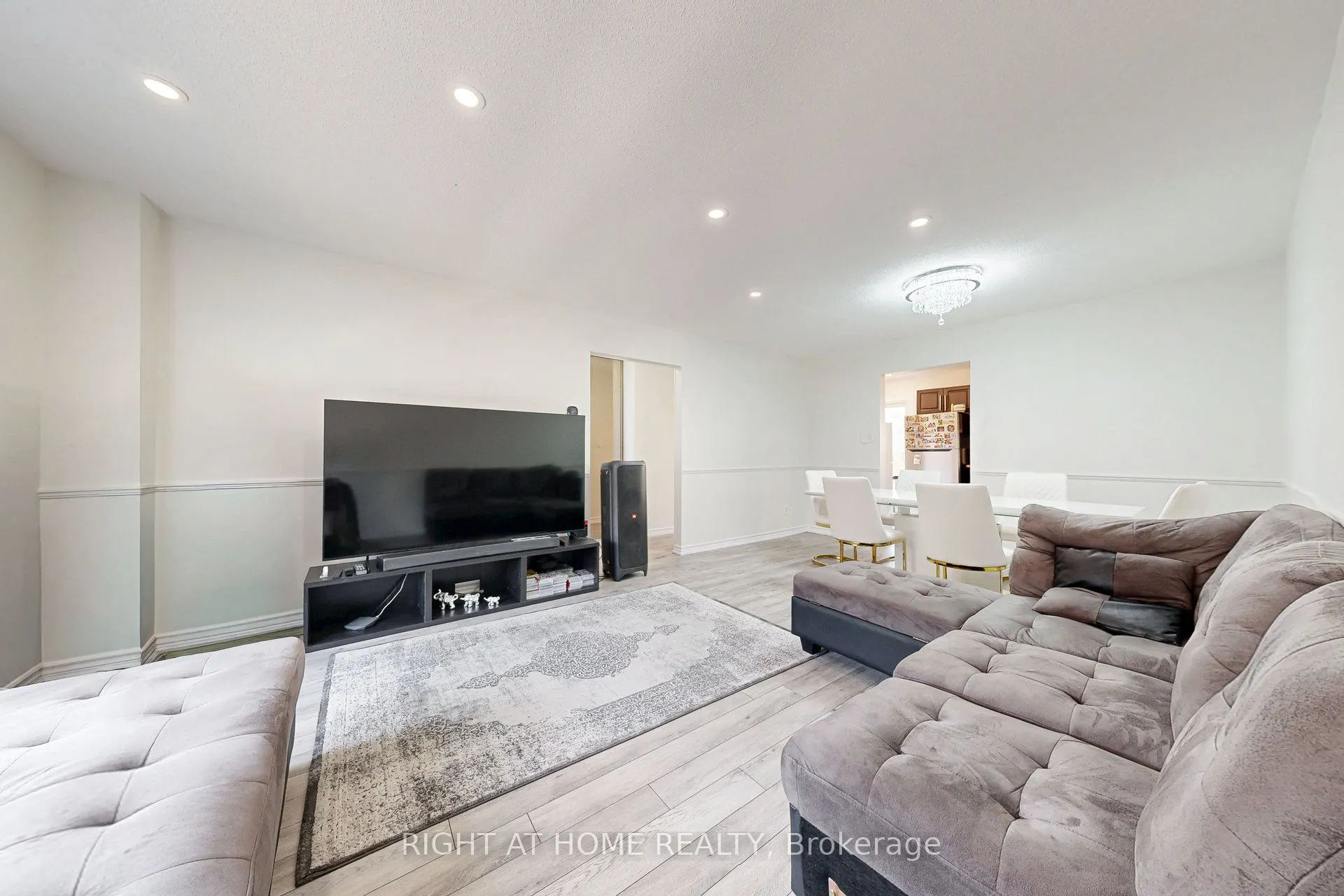 83 Guildford Crescent, #83