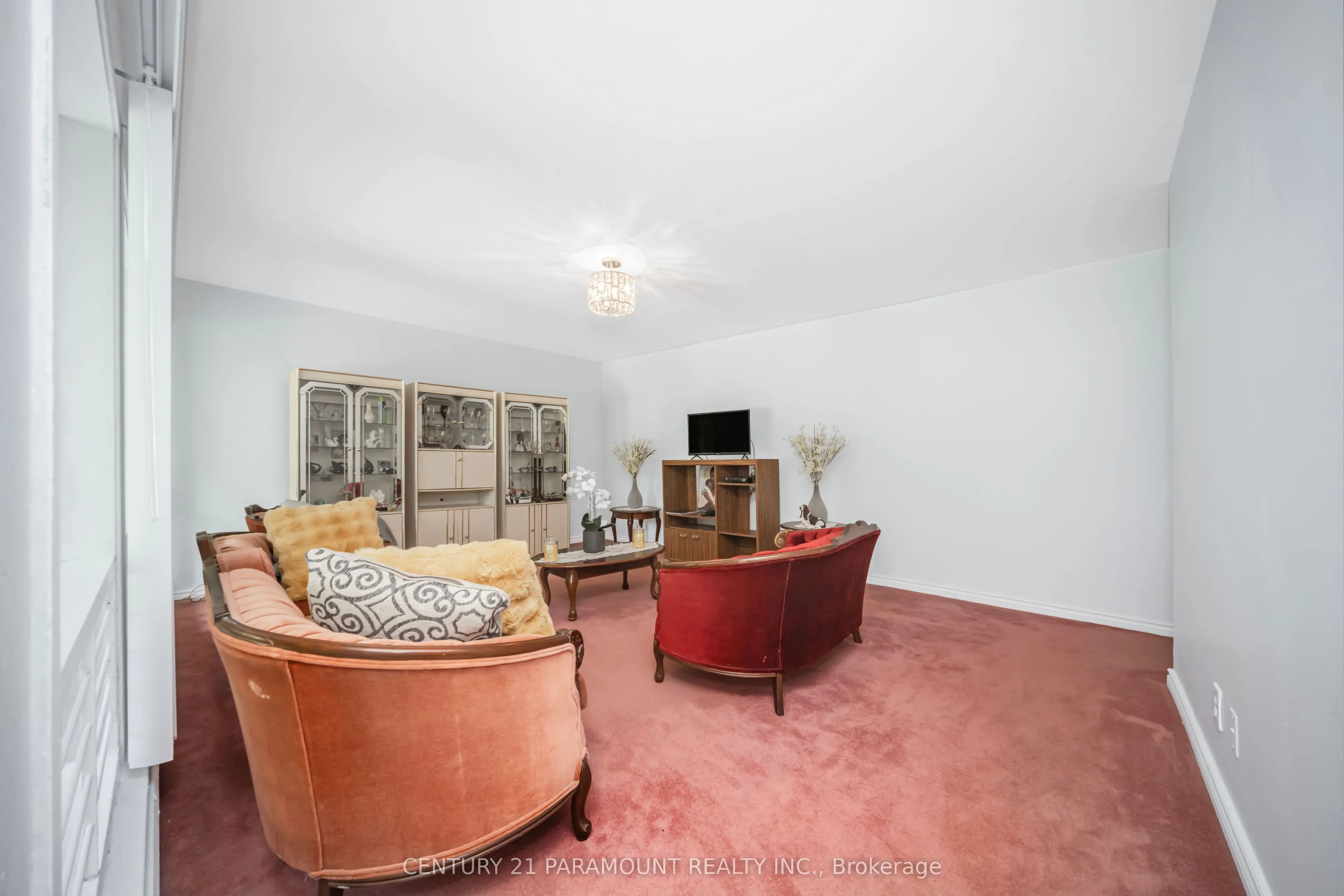 19 London Green Court, ##107