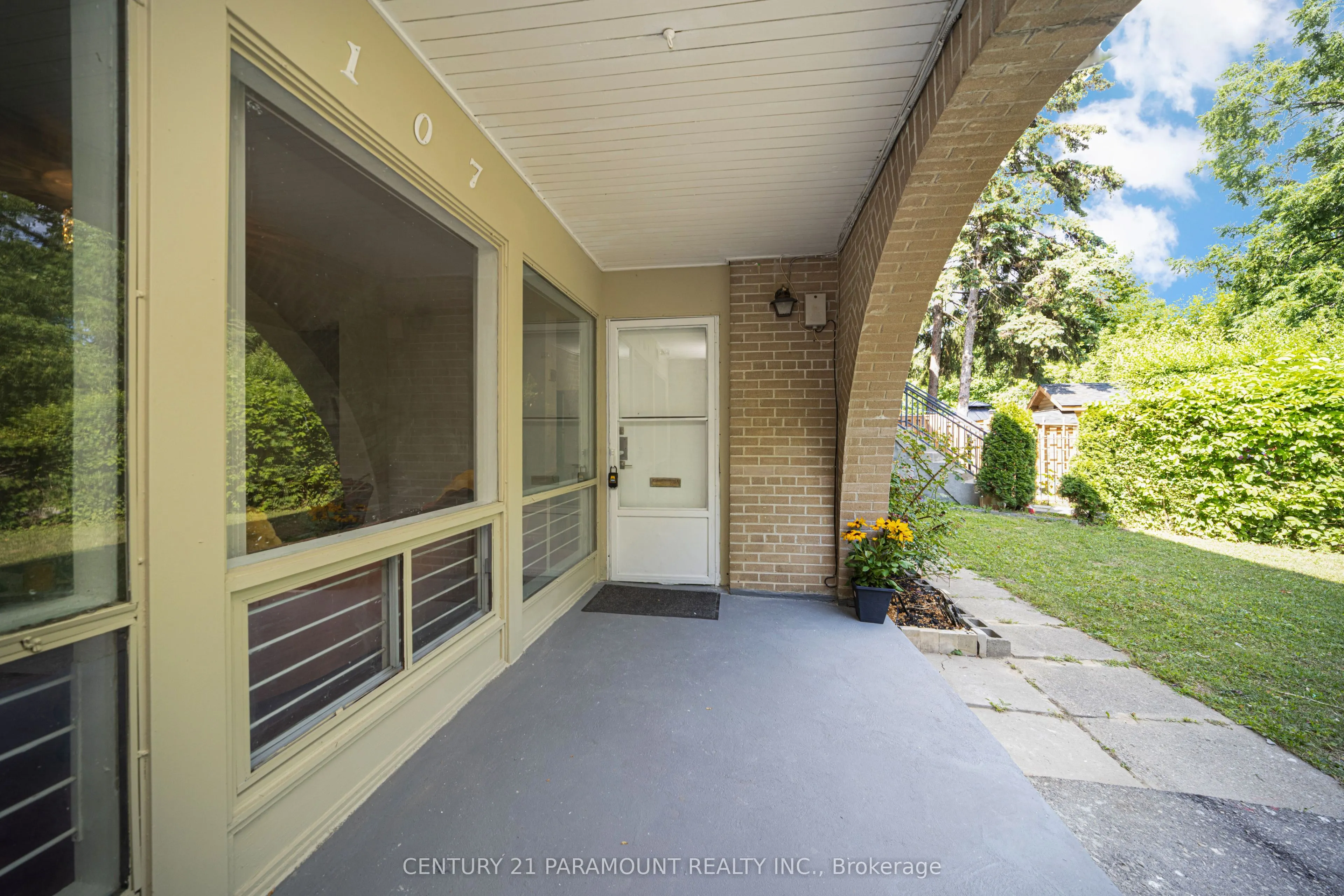 19 London Green Court, ##107