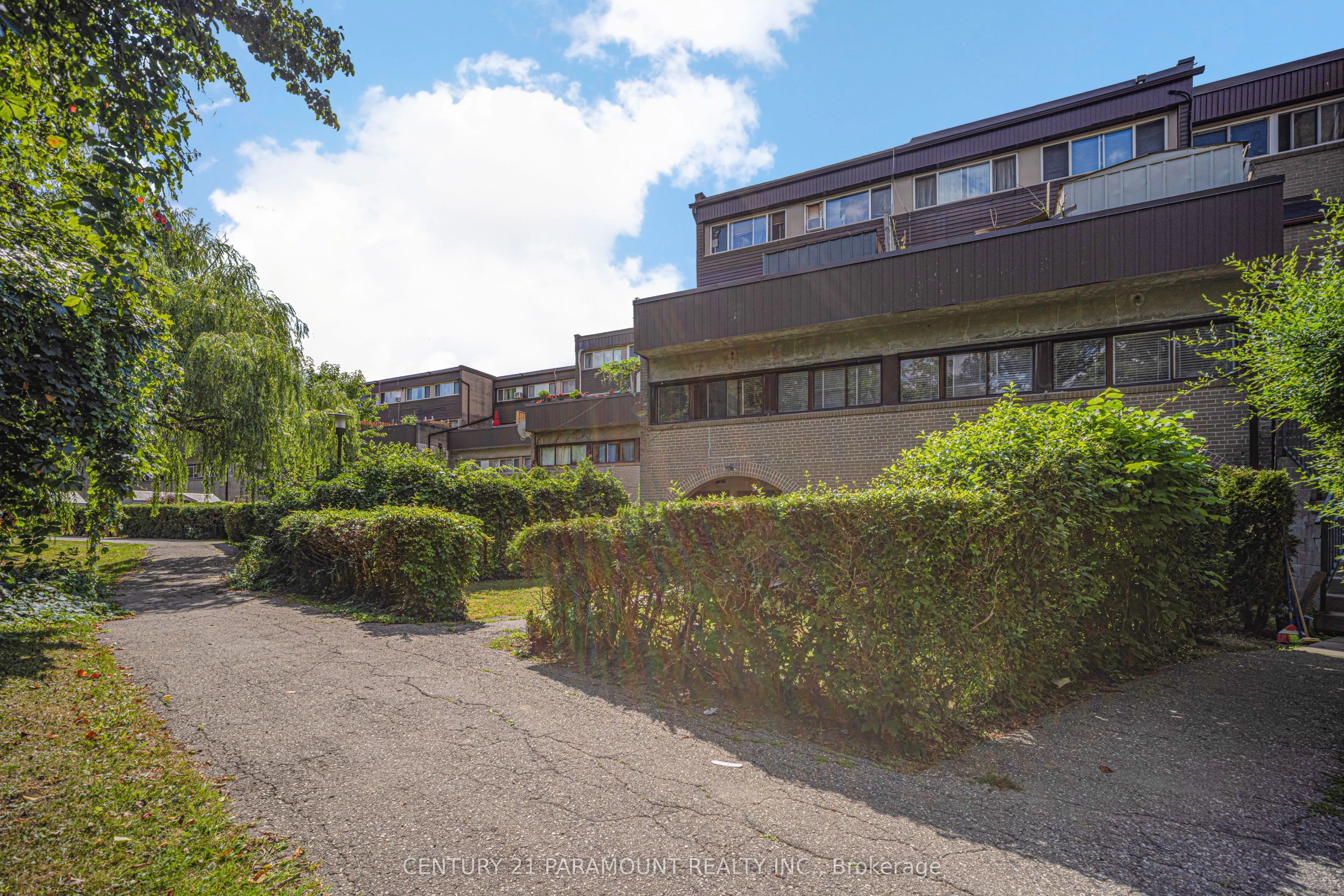 19 London Green Court, ##107