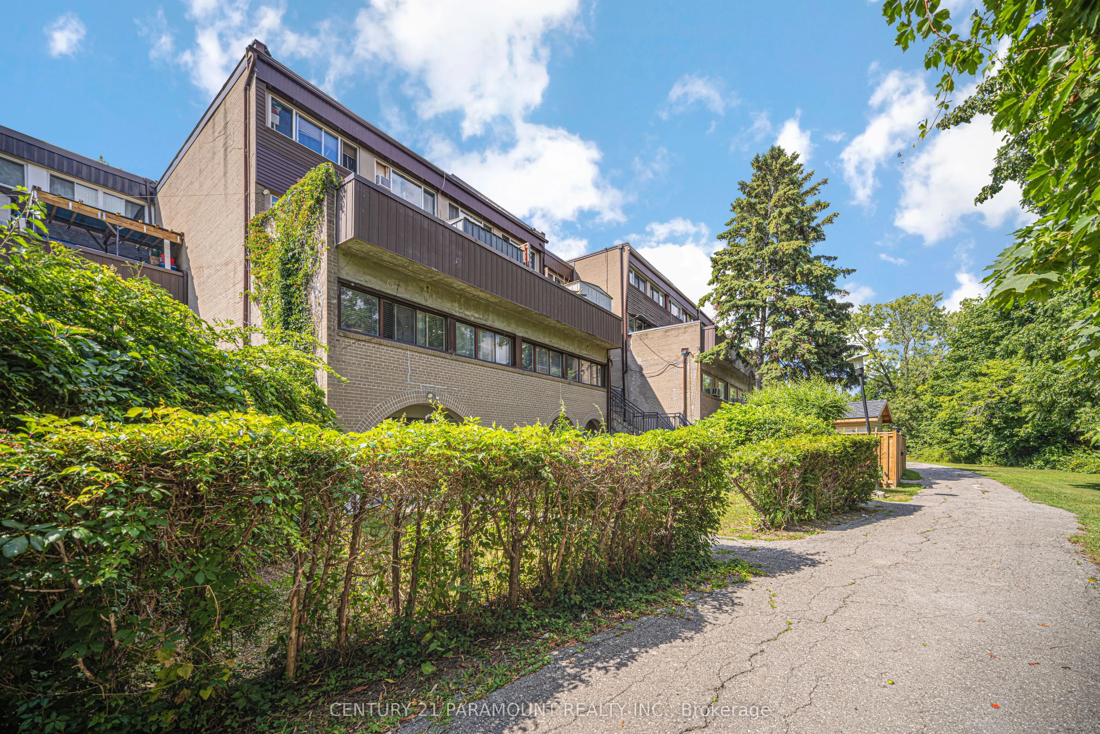 19 London Green Court, ##107