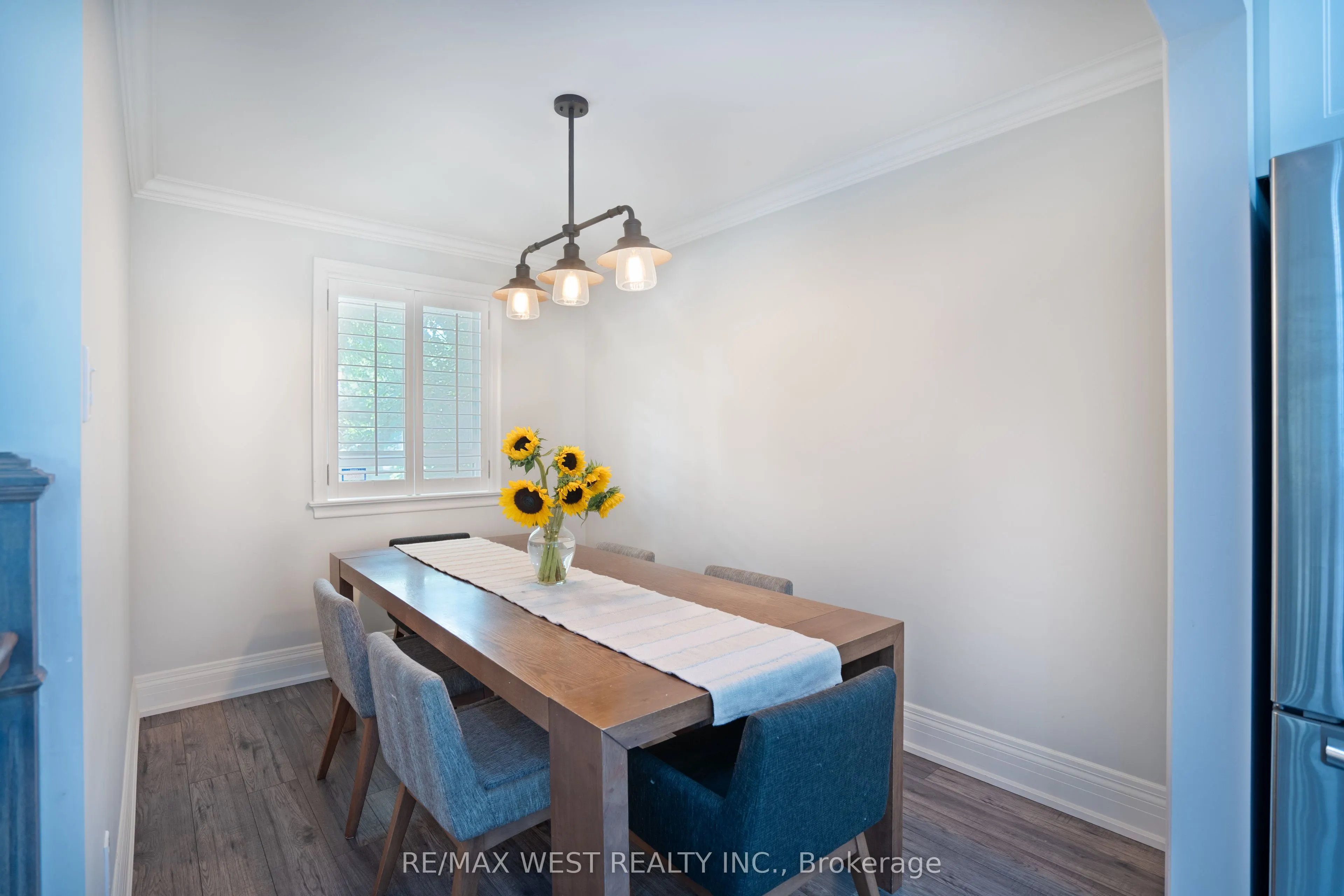 4 Elmview Court