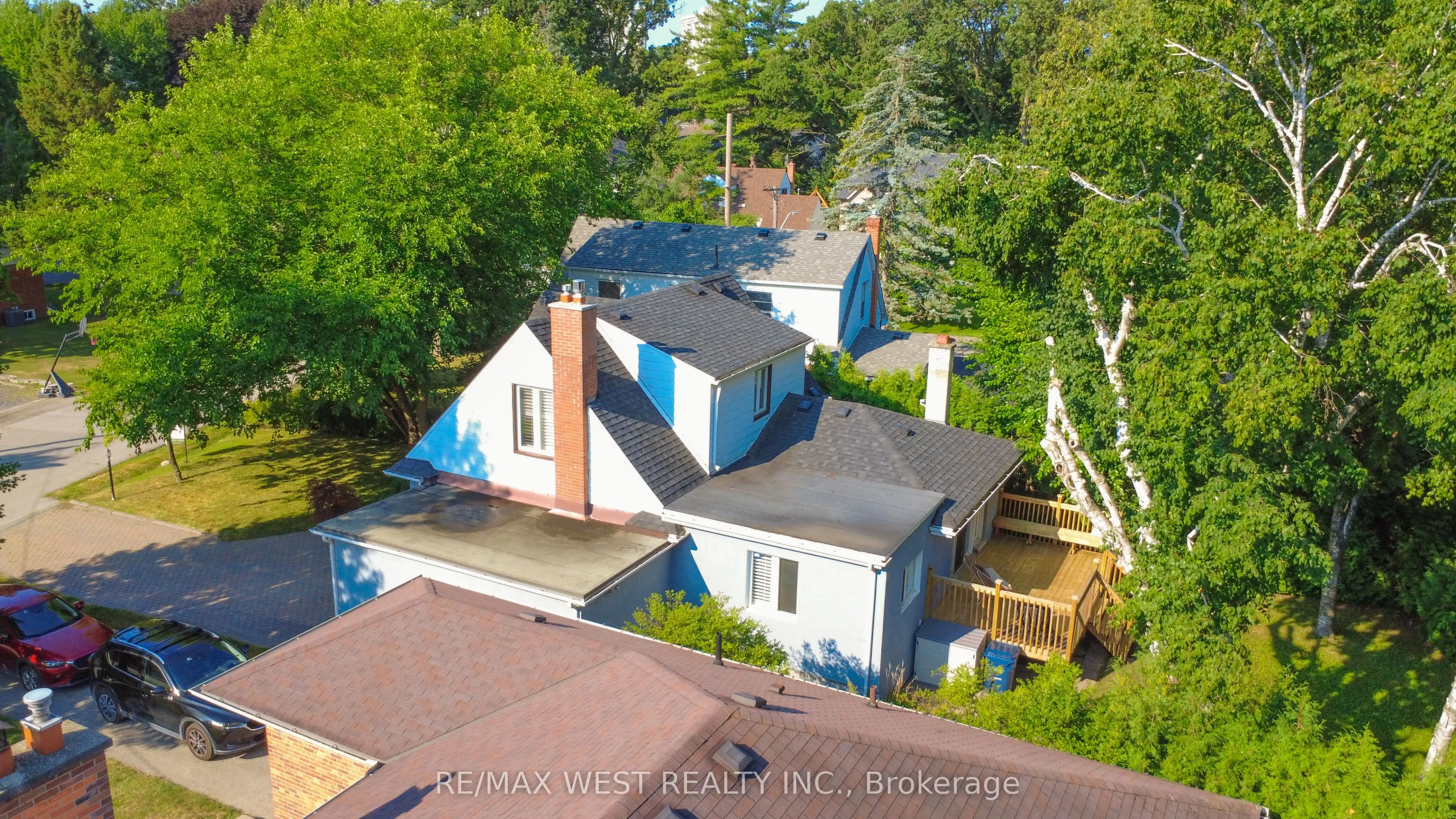 4 Elmview Court
