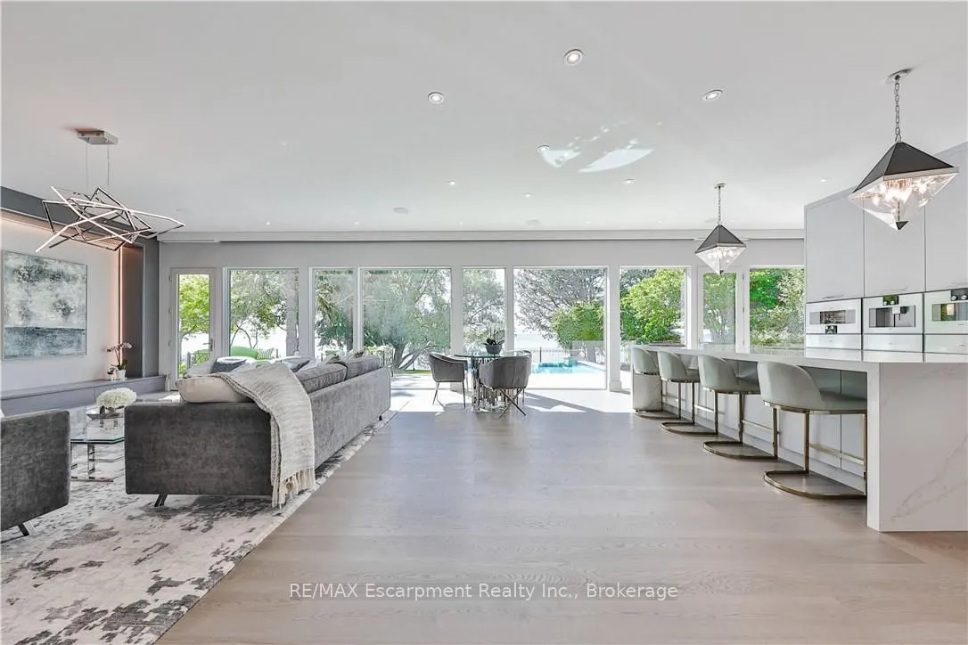 2250 Chancery Lane W