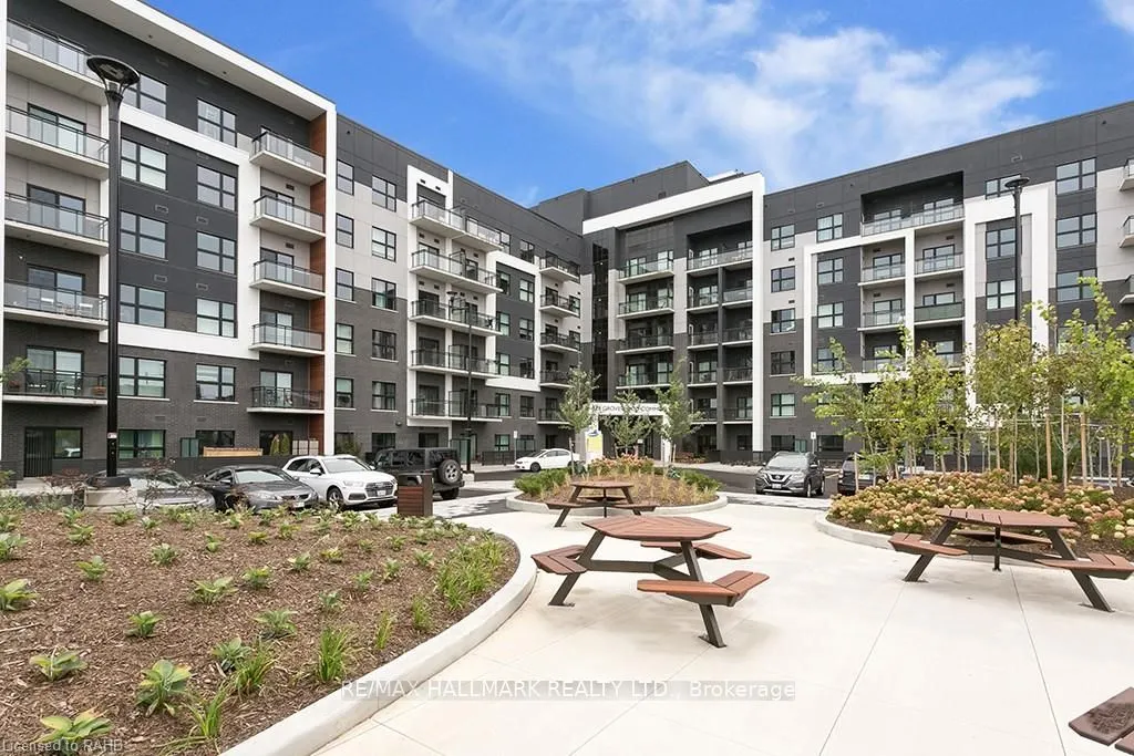 128 Grovewood Common, #110