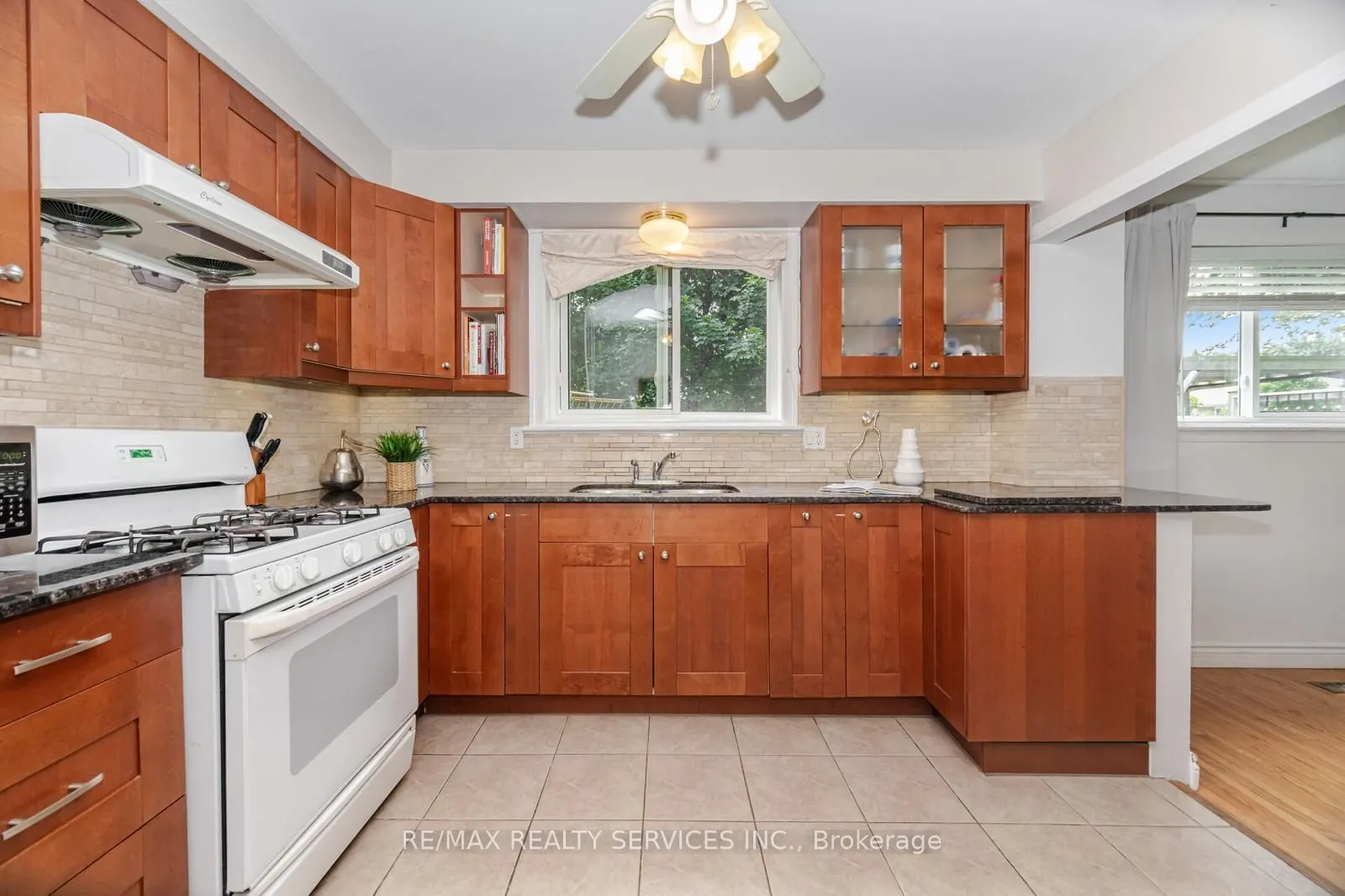 62 Ambleside Drive