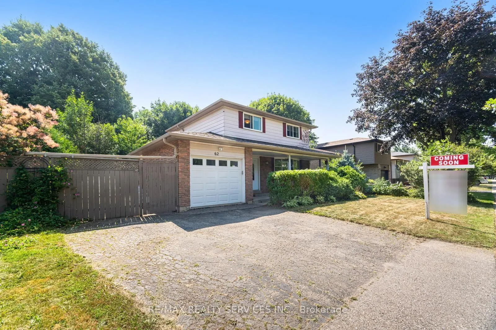 62 Ambleside Drive