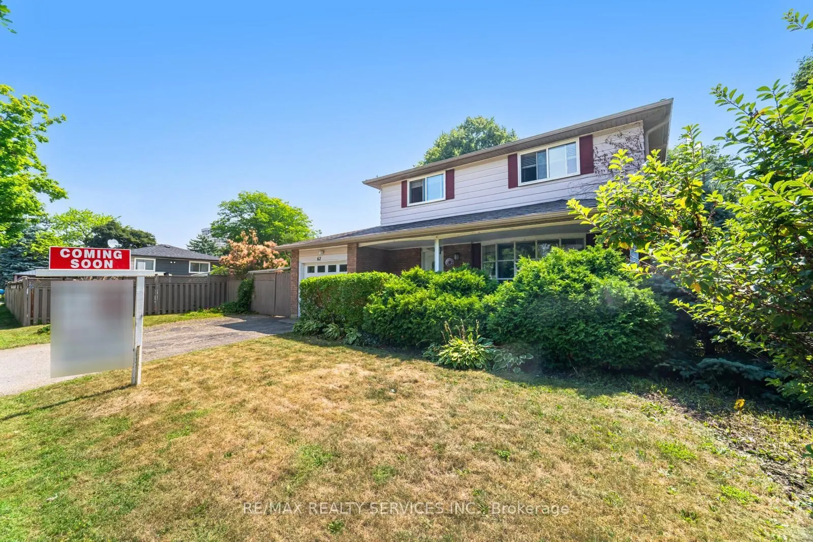 62 Ambleside Drive