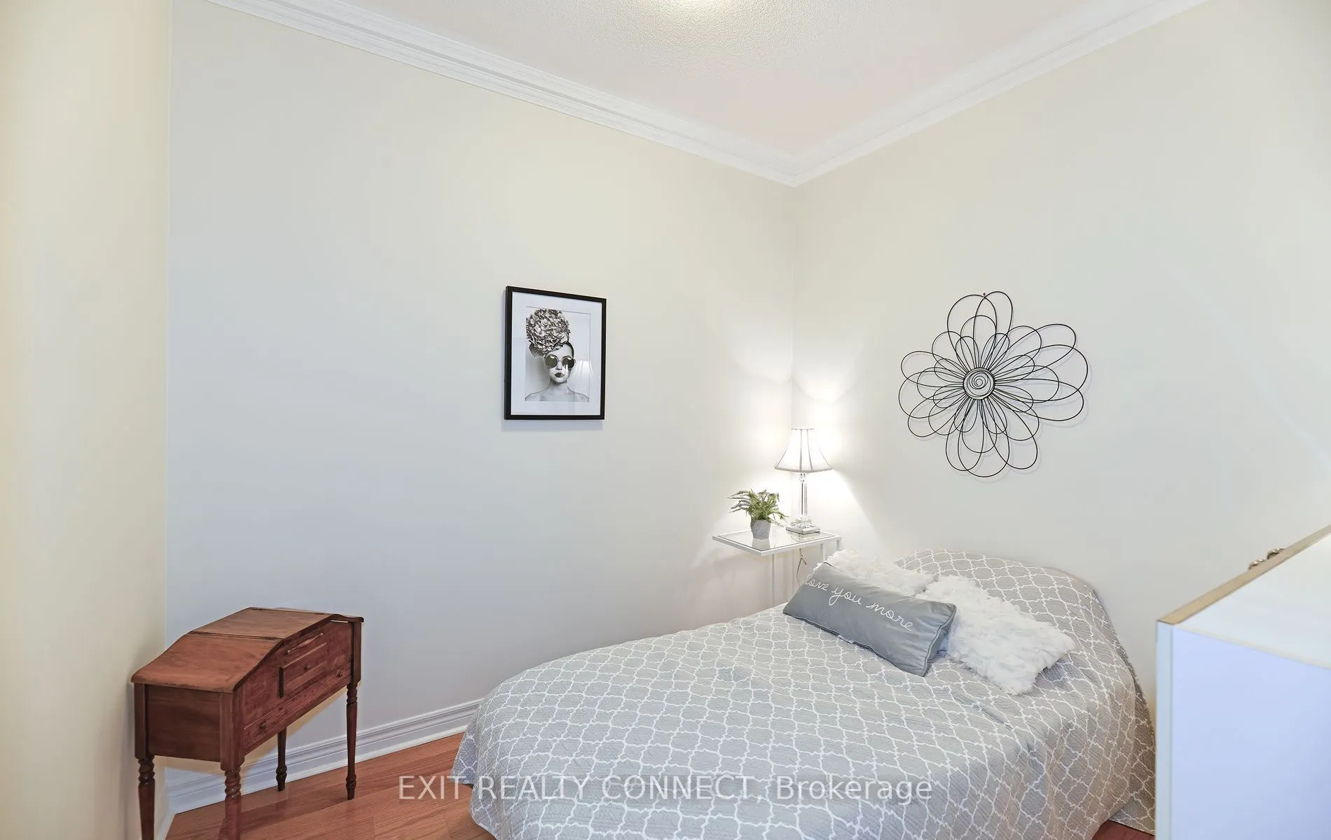 383 Main Street E, #112