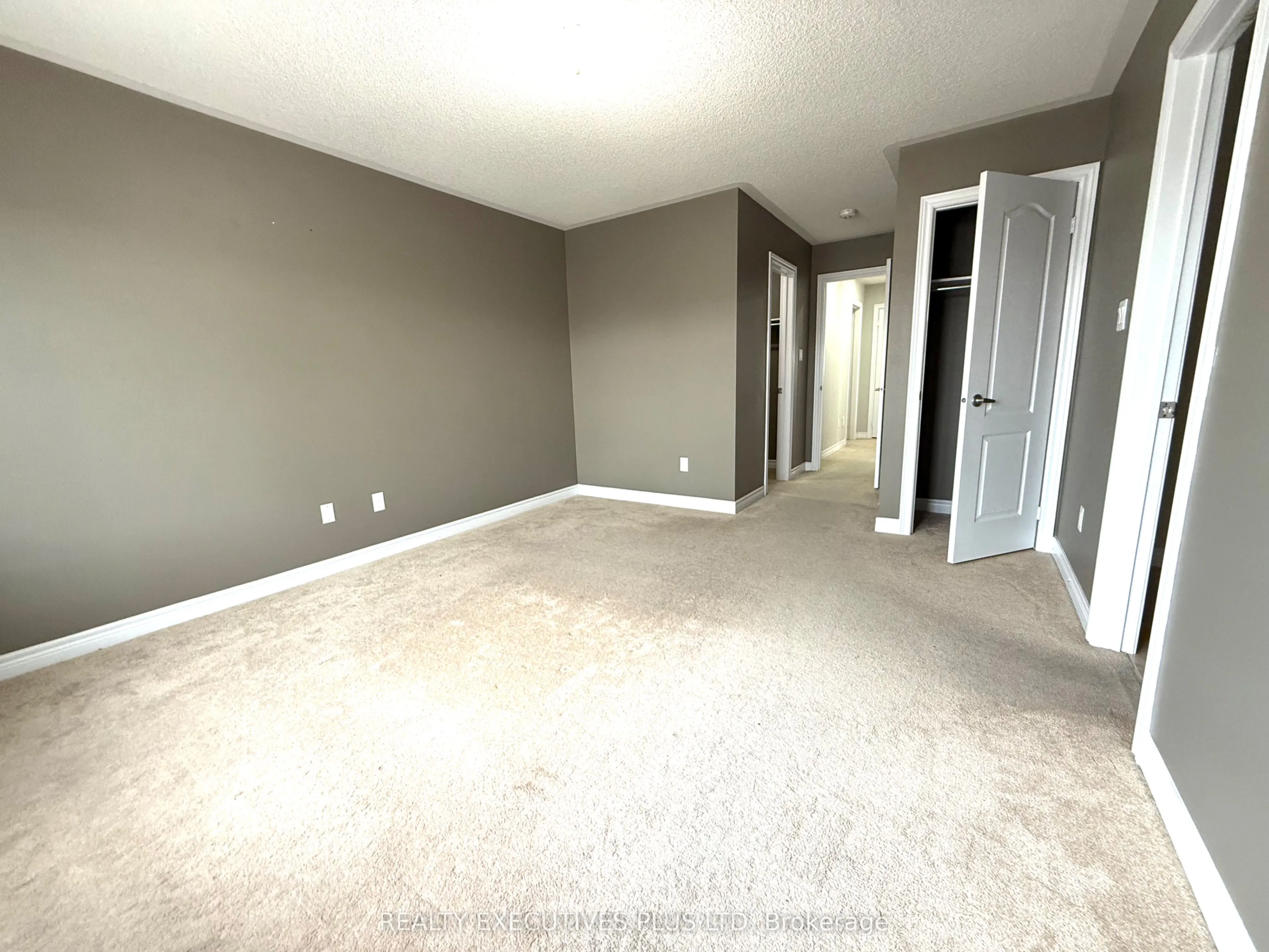 88 Banbridge Crescent, #Upper