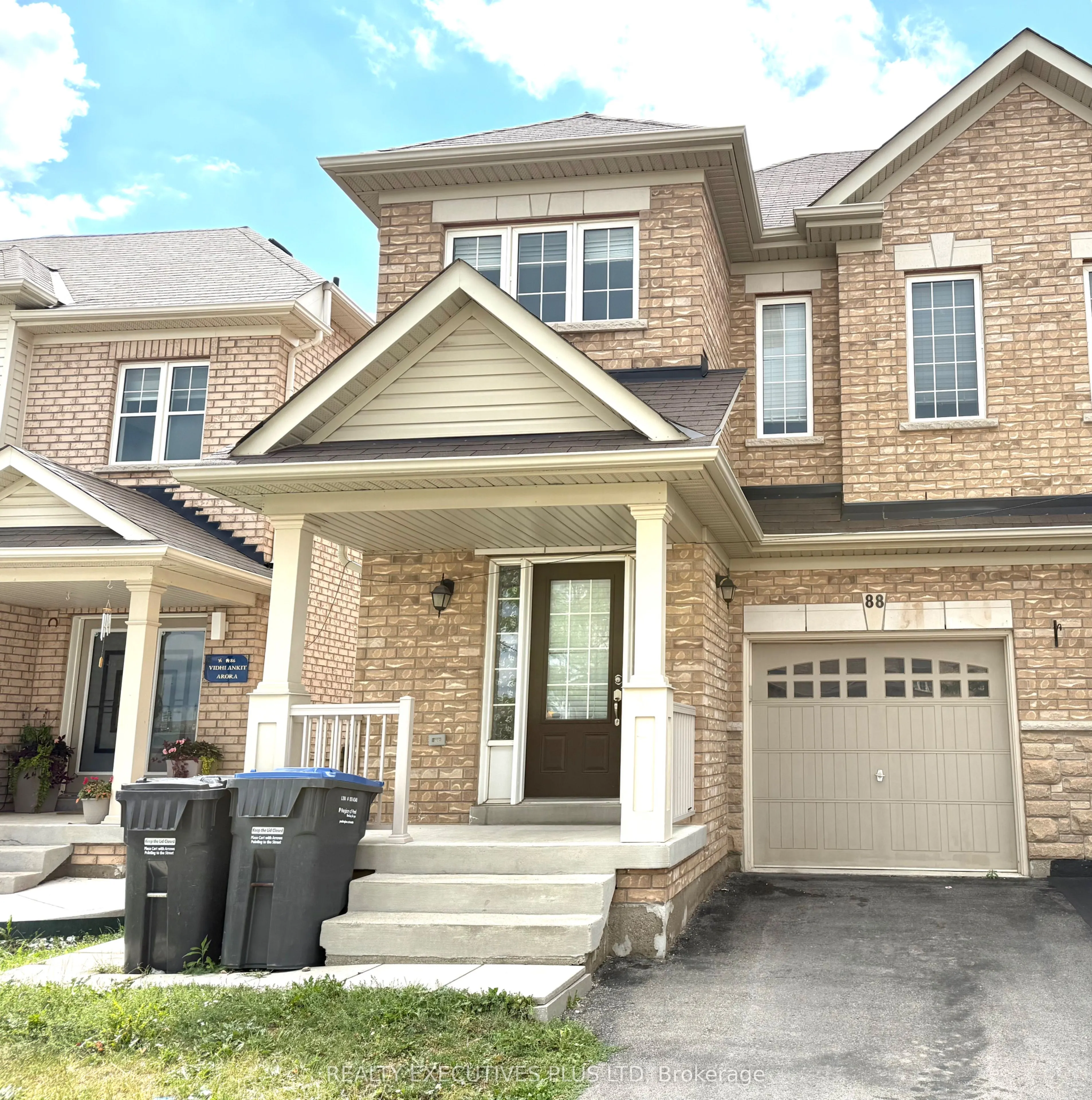88 Banbridge Crescent, #Upper