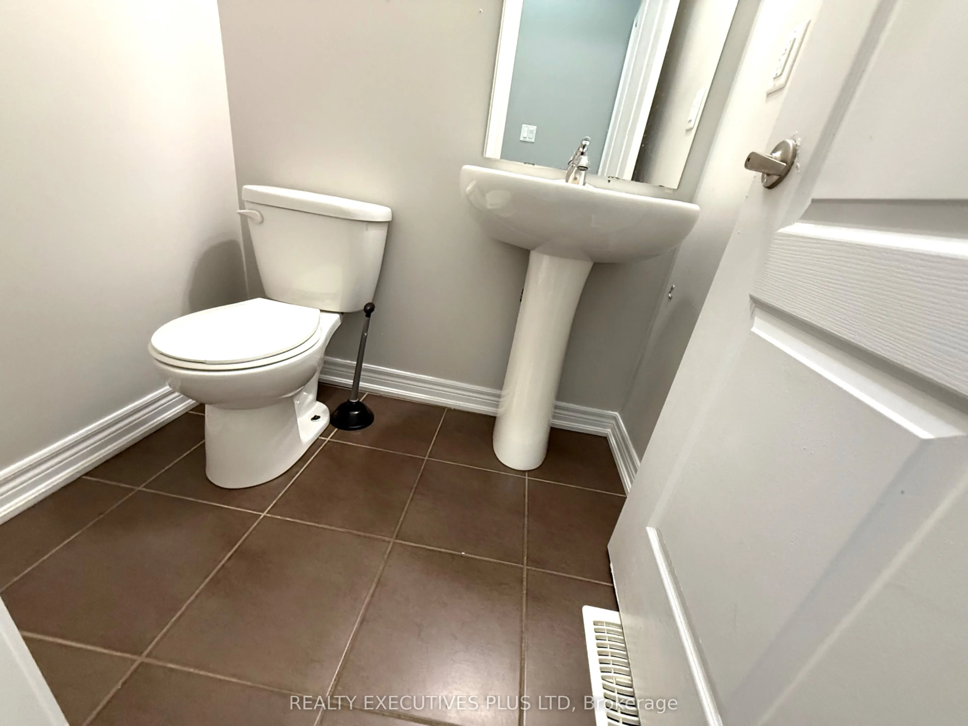 88 Banbridge Crescent, #Upper