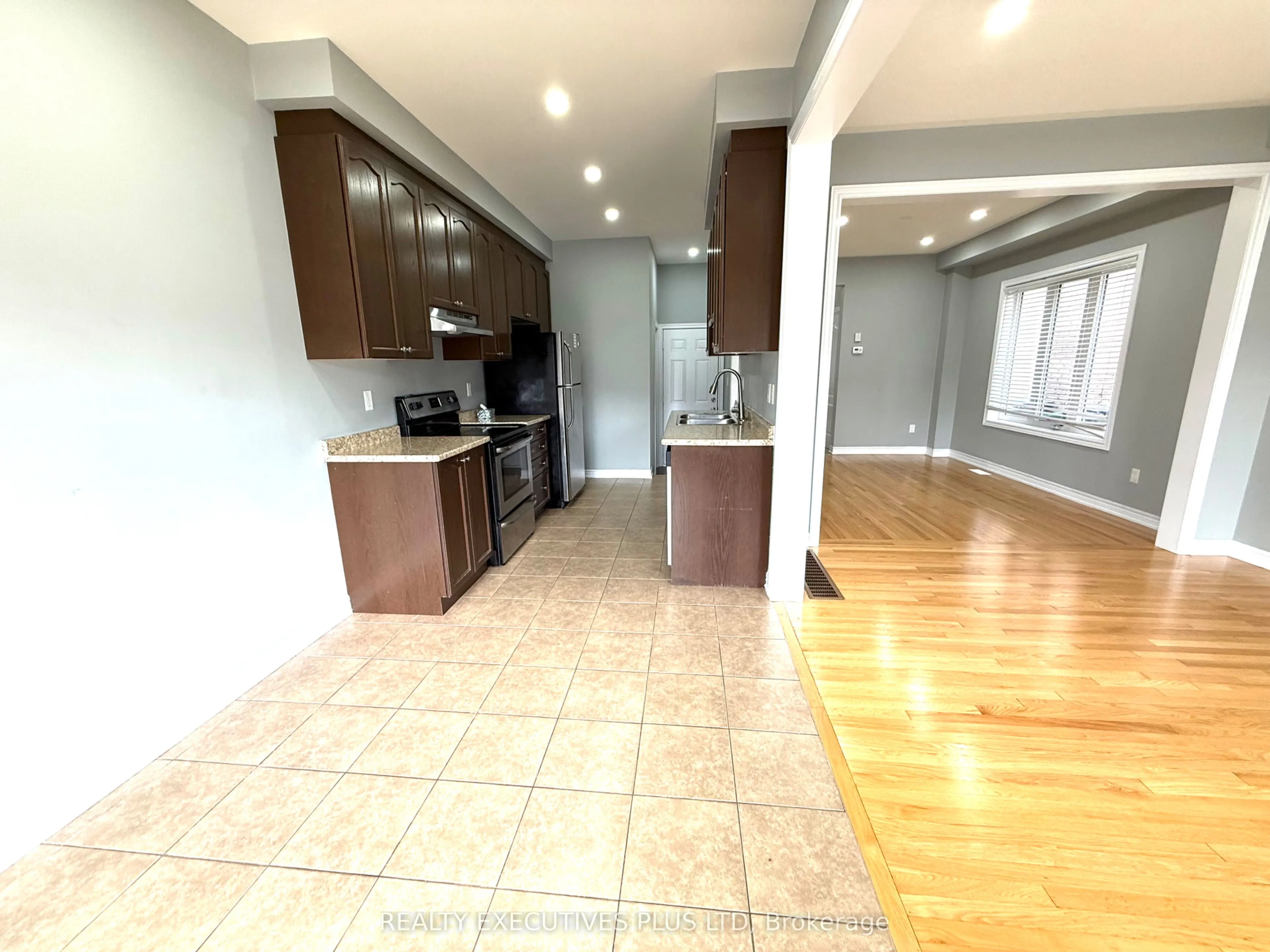 88 Banbridge Crescent, #Upper