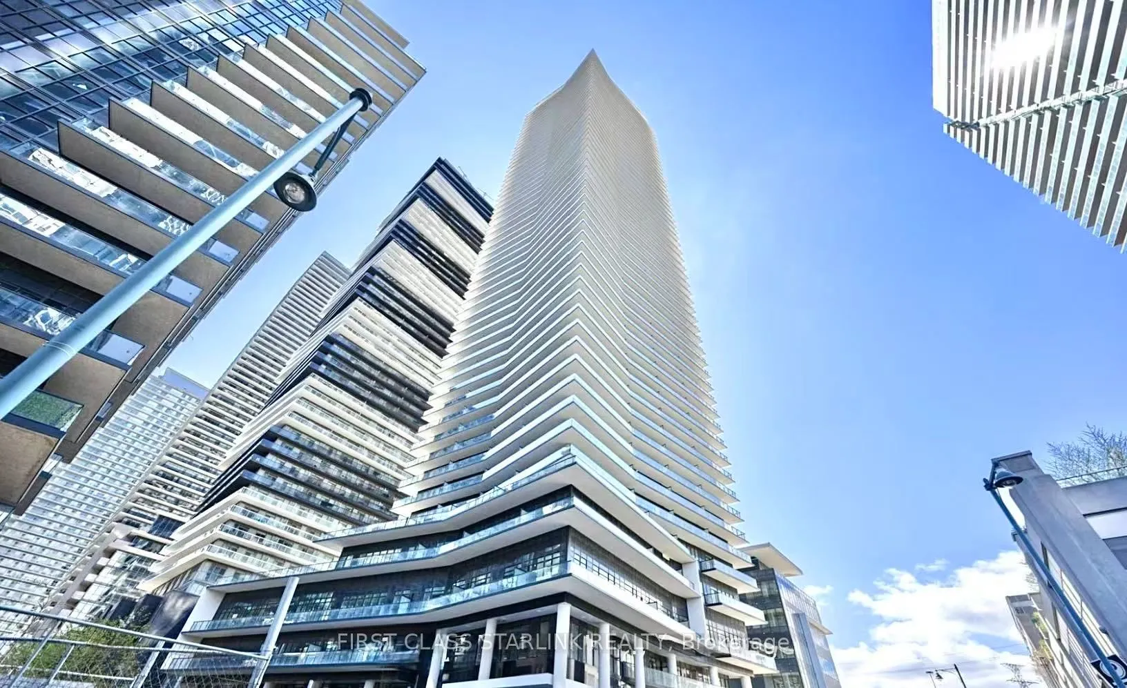 38 Annie Craig Drive, #1204