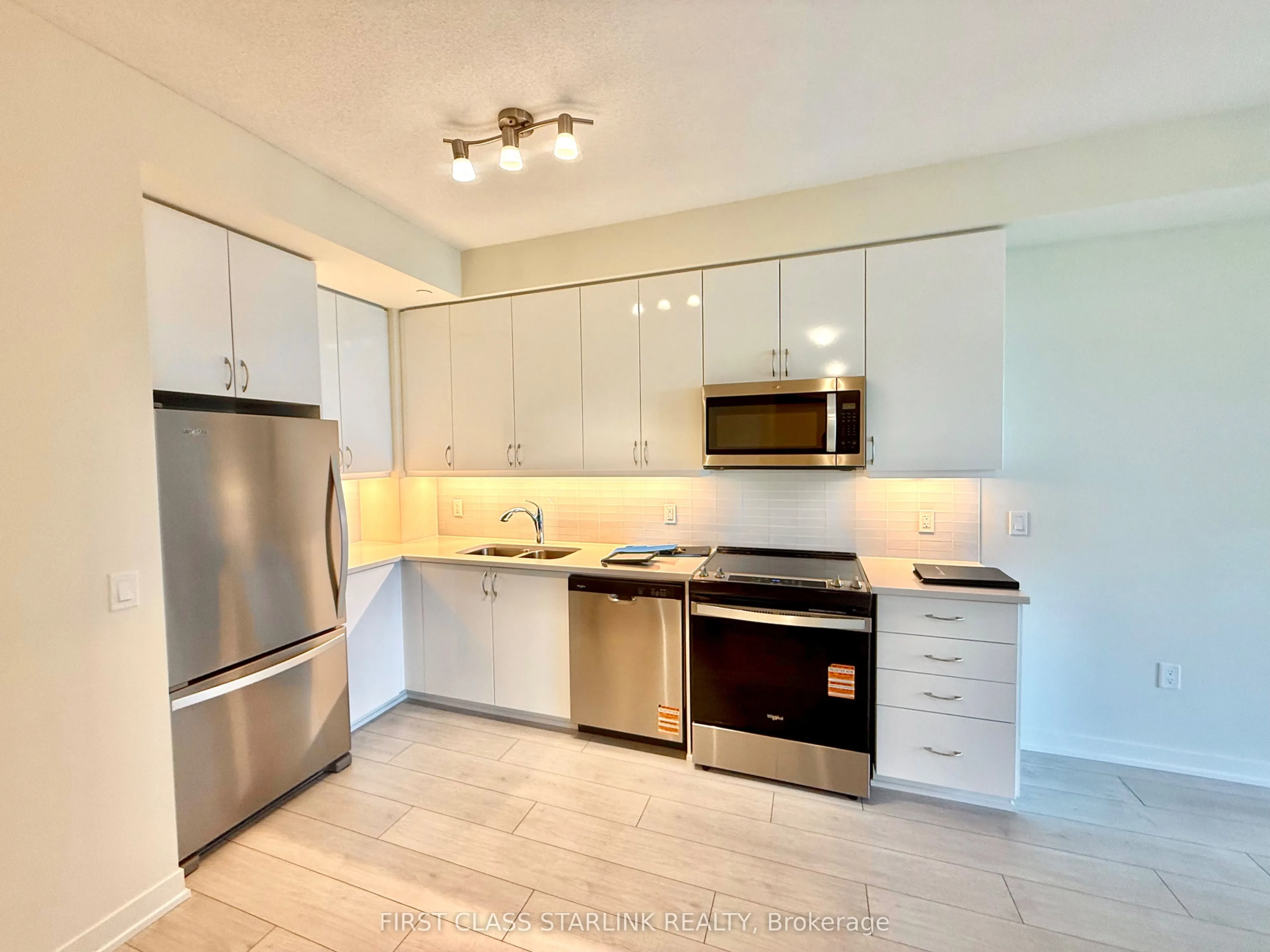 38 Annie Craig Drive, #1204