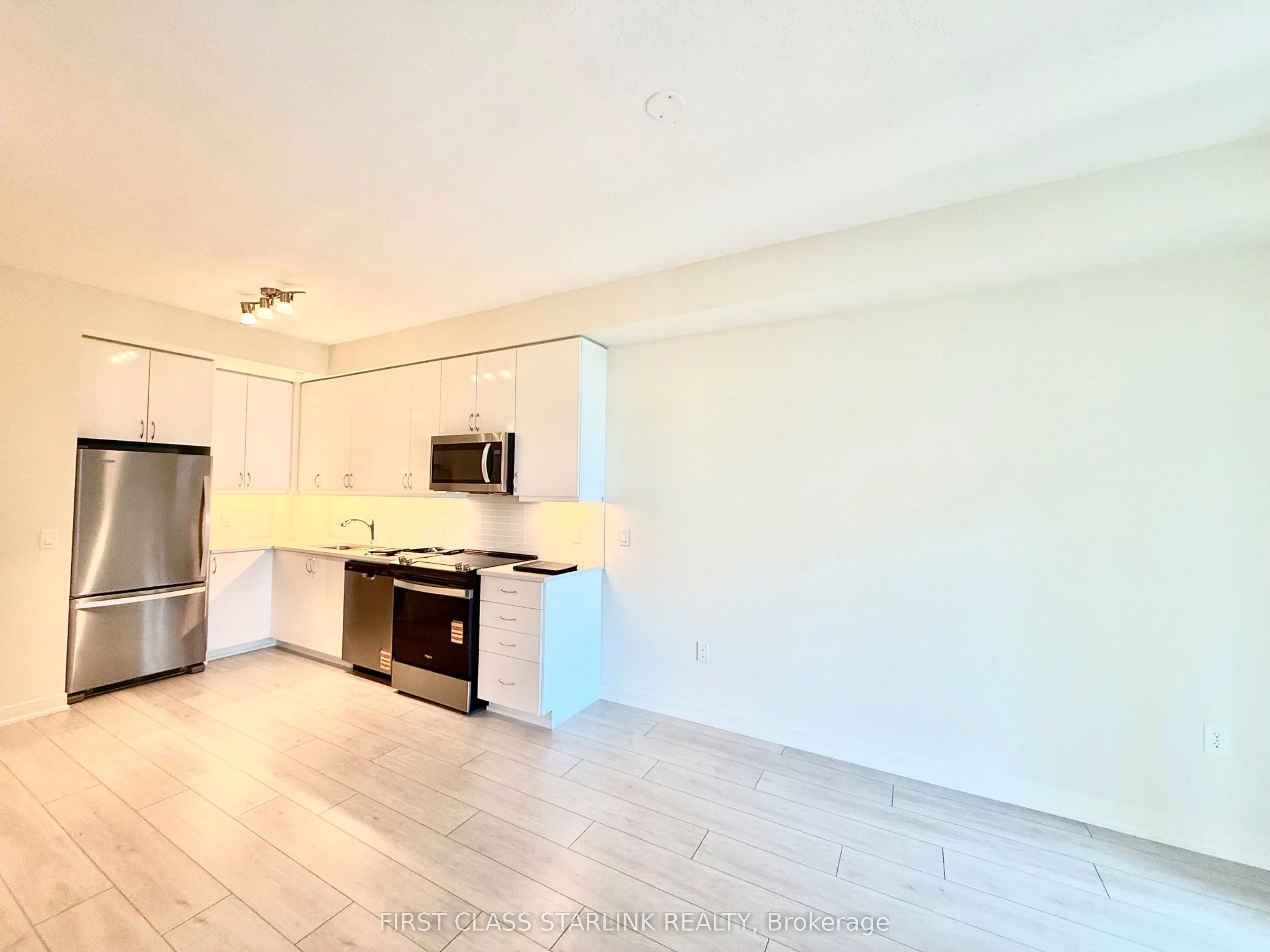 38 Annie Craig Drive, #1204