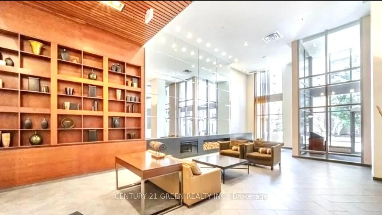 4090 Living Arts Drive, #1102