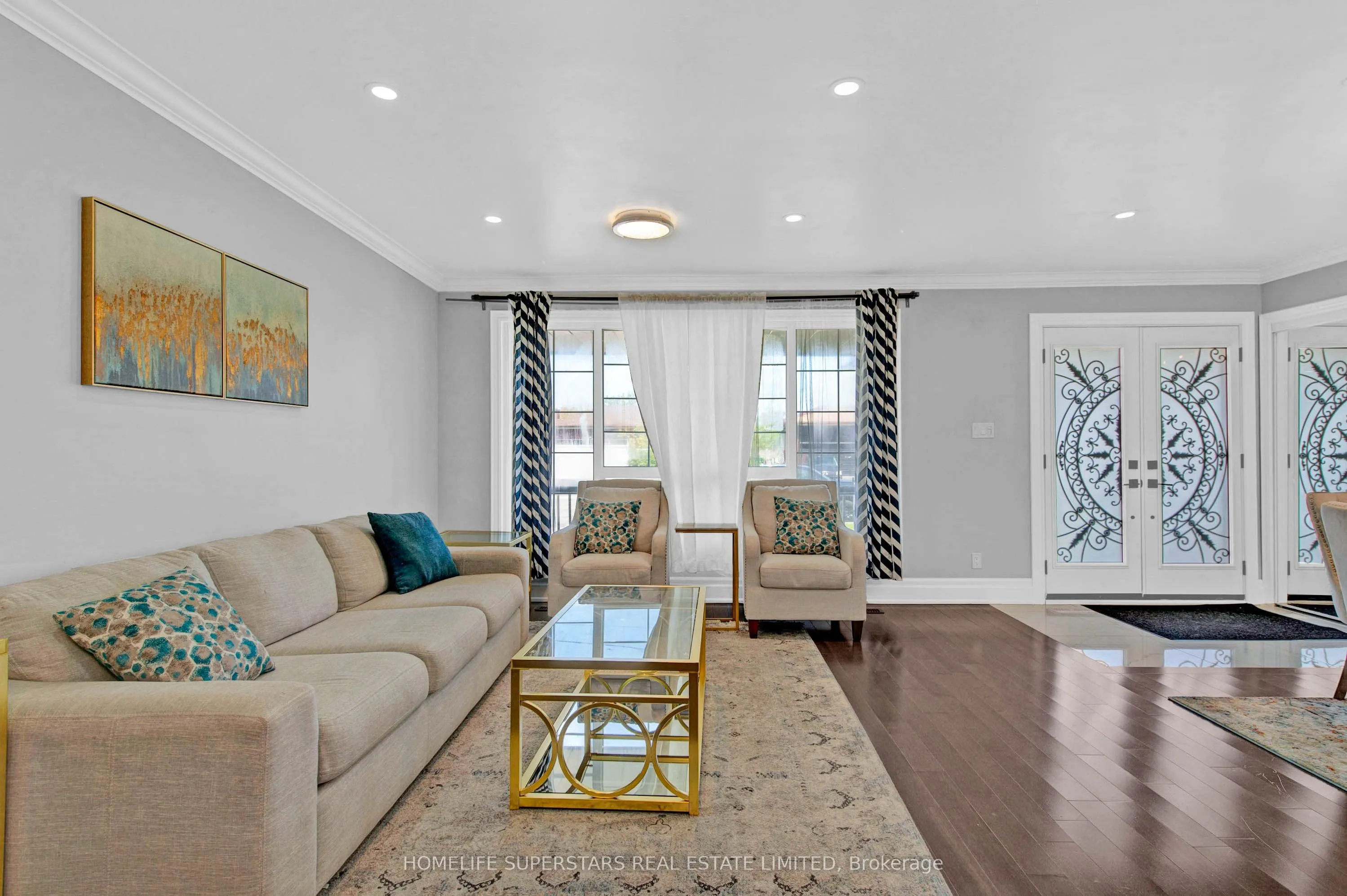 24 Archway Crescent