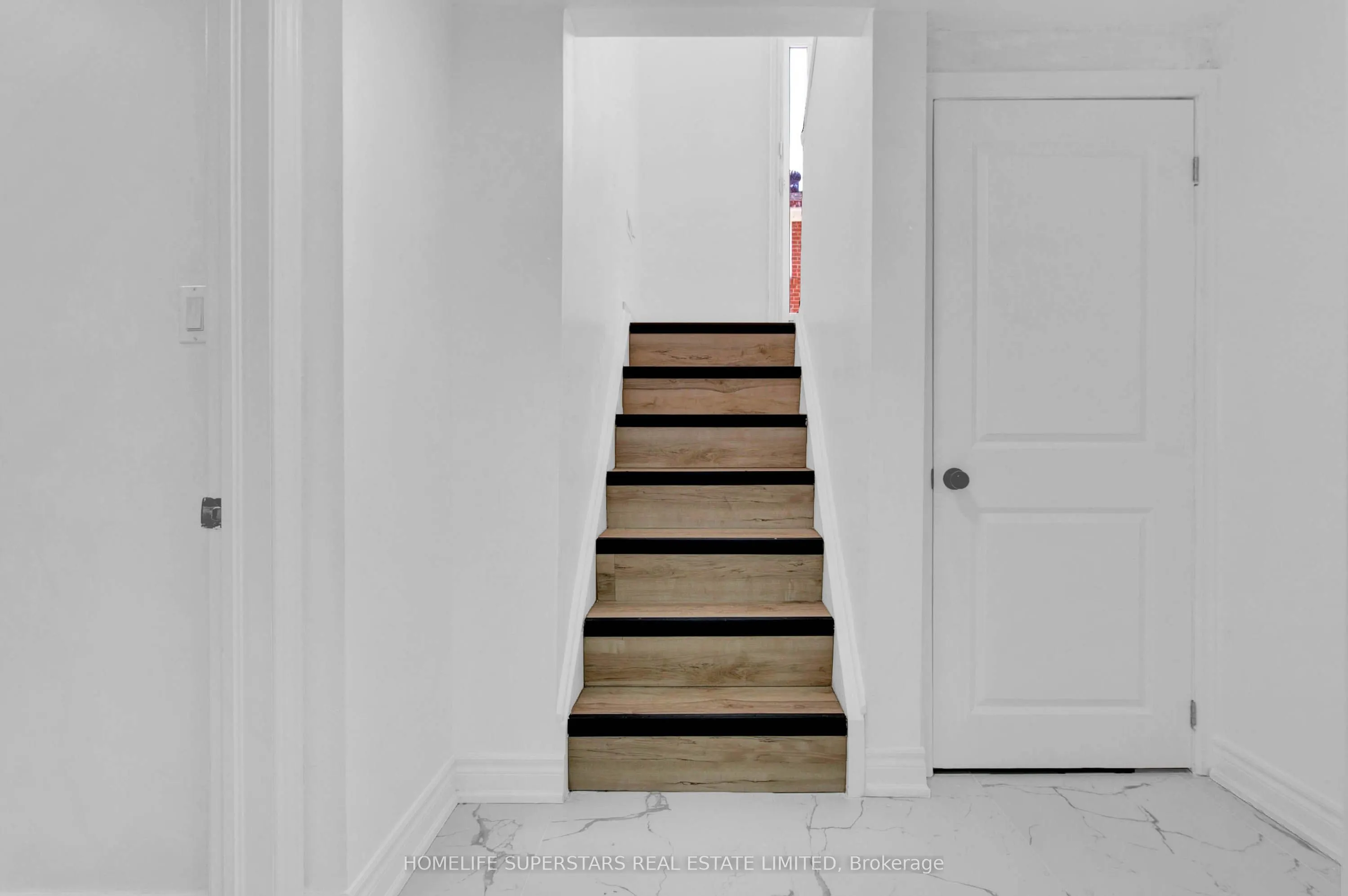 24 Archway Crescent