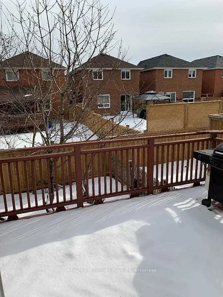 55 Ravenscliffe Court