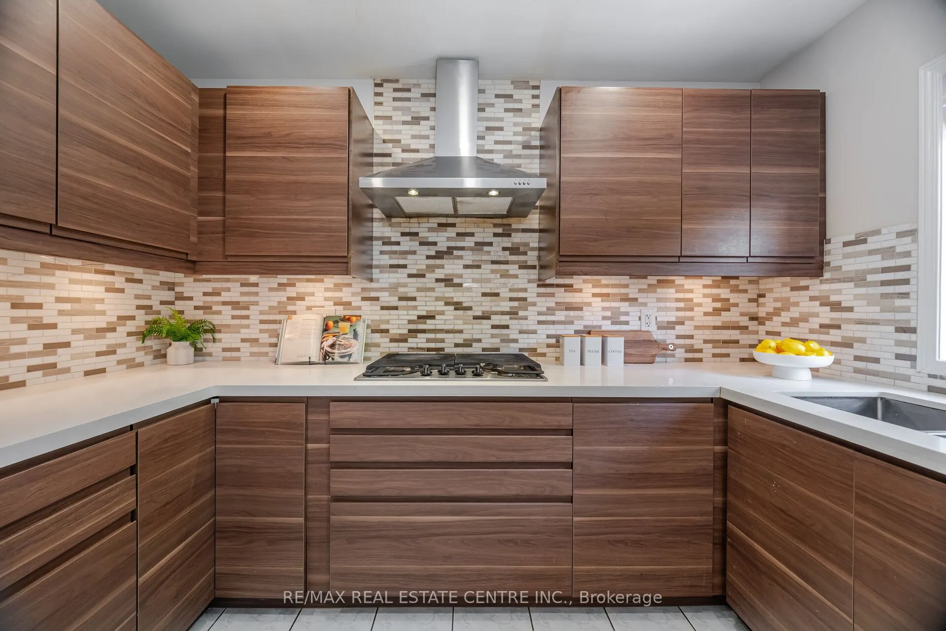 2021 Redstone Crescent