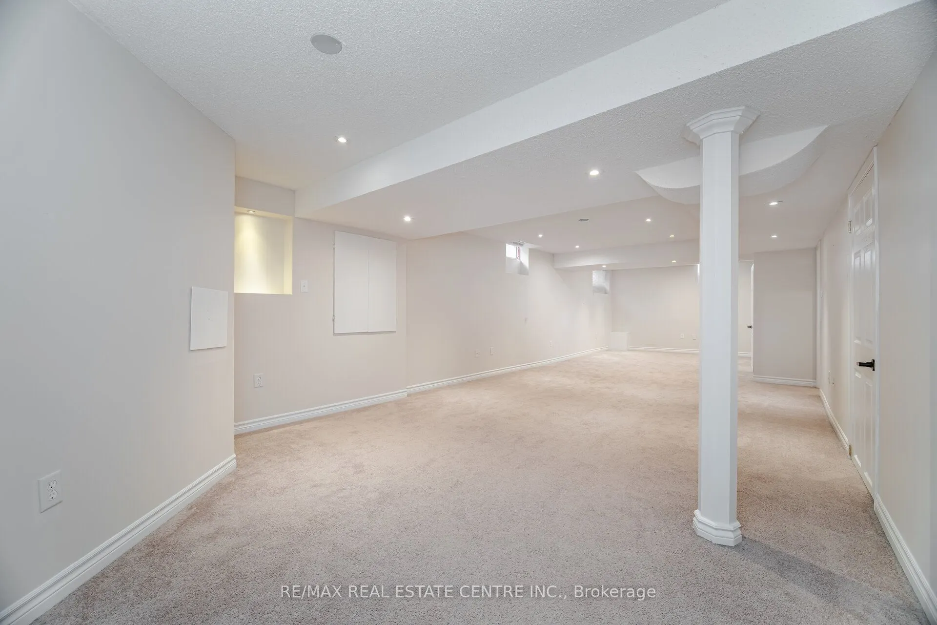 2021 Redstone Crescent
