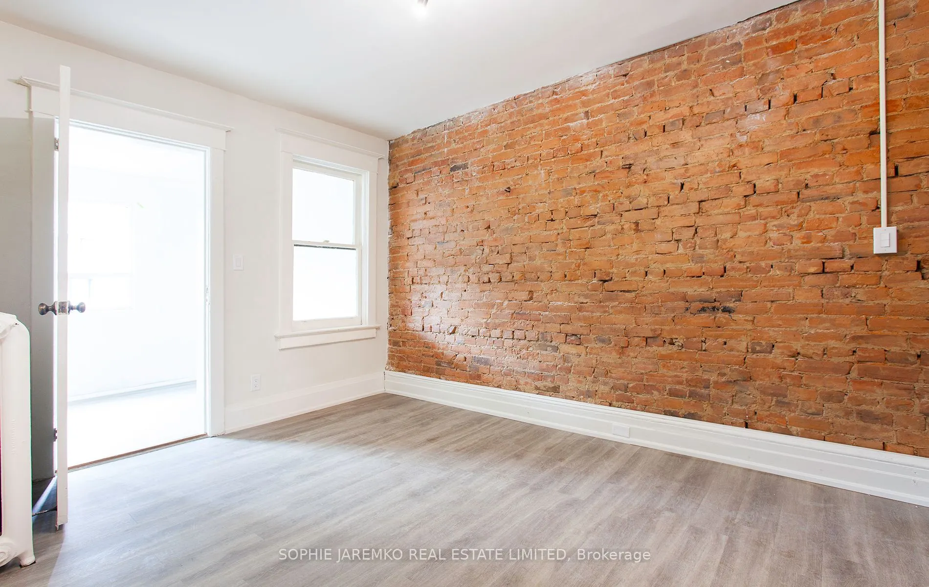 413 Roncesvalles Avenue, #2