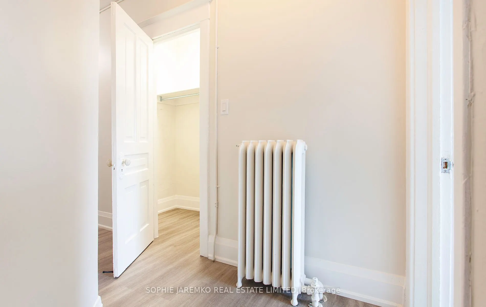 413 Roncesvalles Avenue, #2