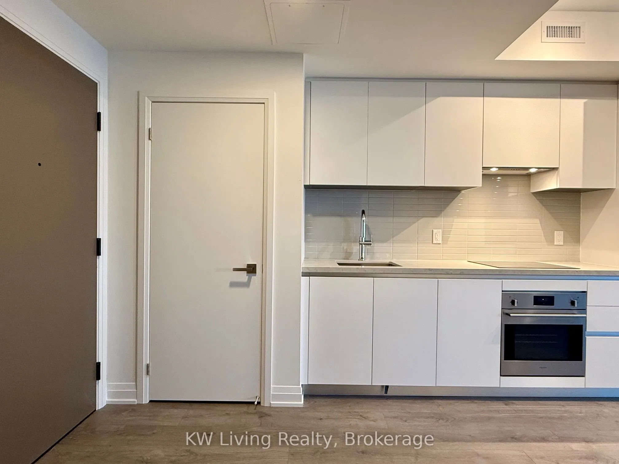 4015 The Exchange, #1809