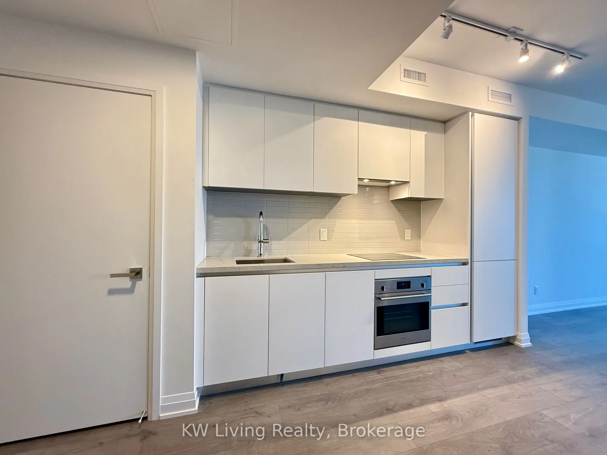 4015 The Exchange, #1809