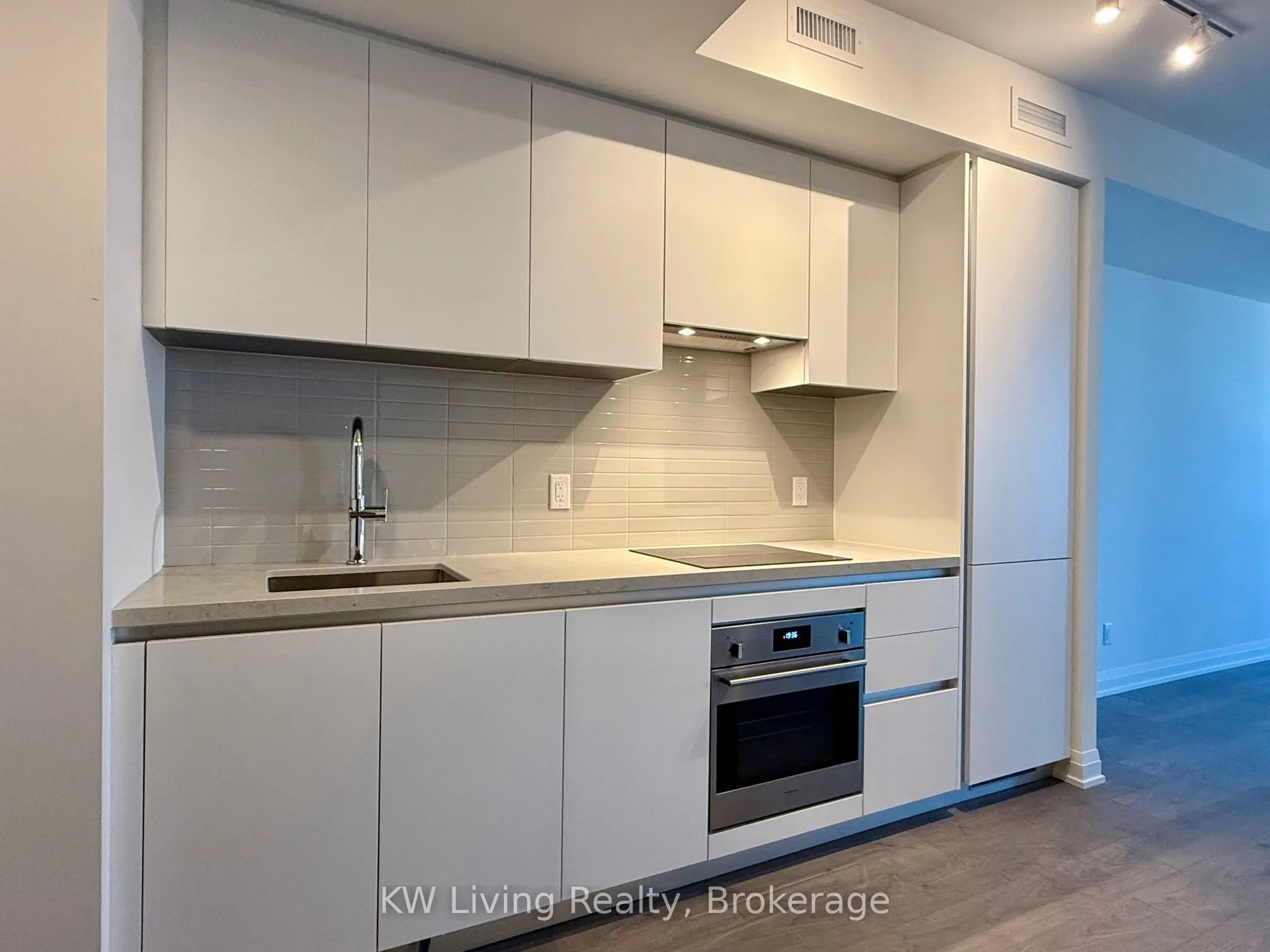 4015 The Exchange, #1809